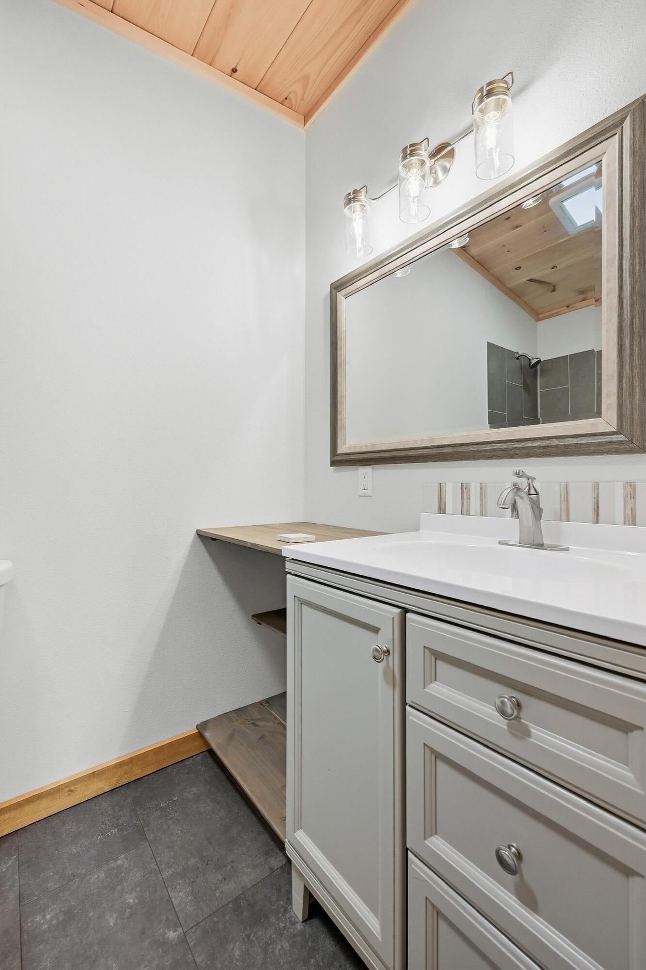 11905 Opal Lane Property Photo 38