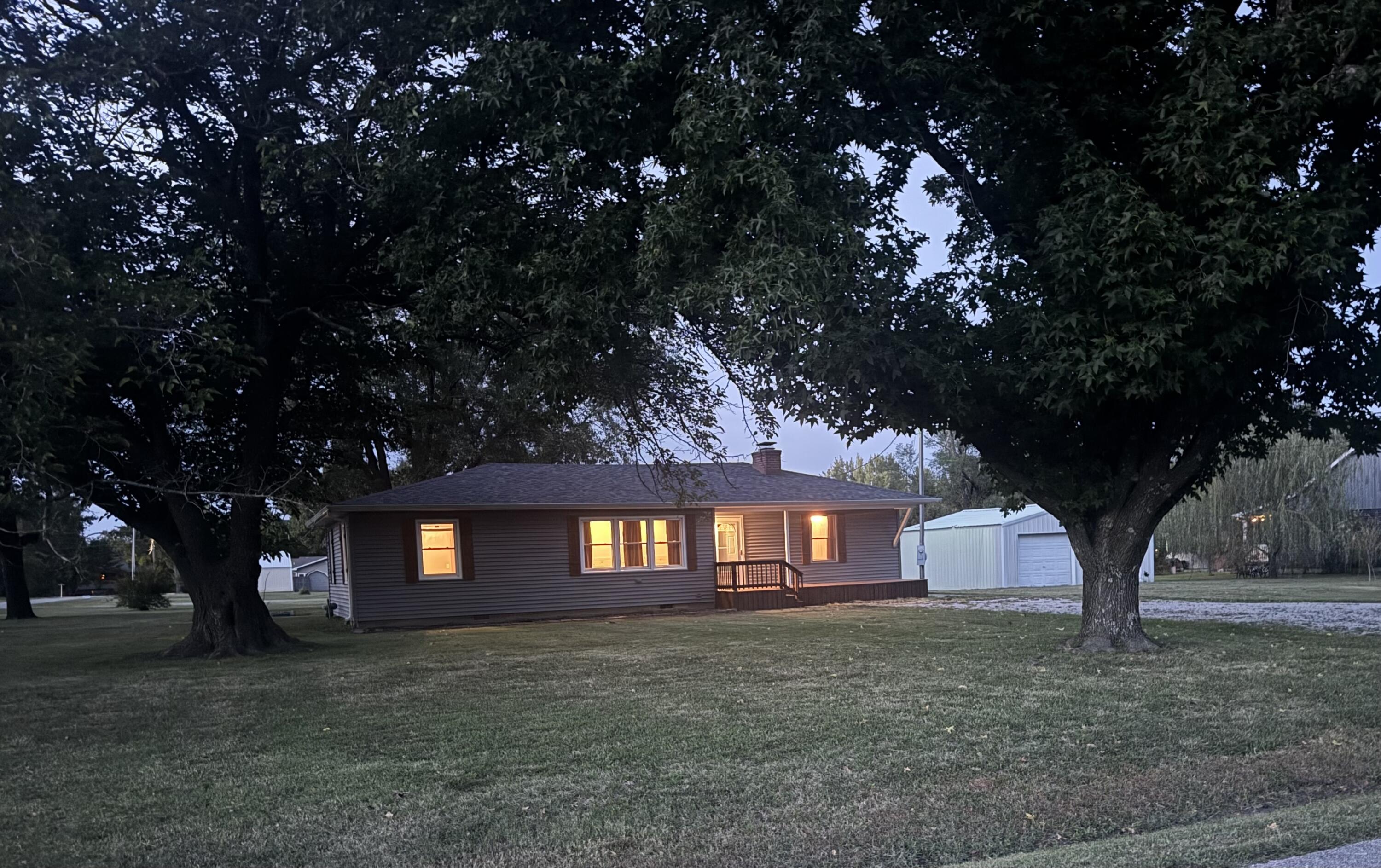 1001 East Airport Road Property Photo 15