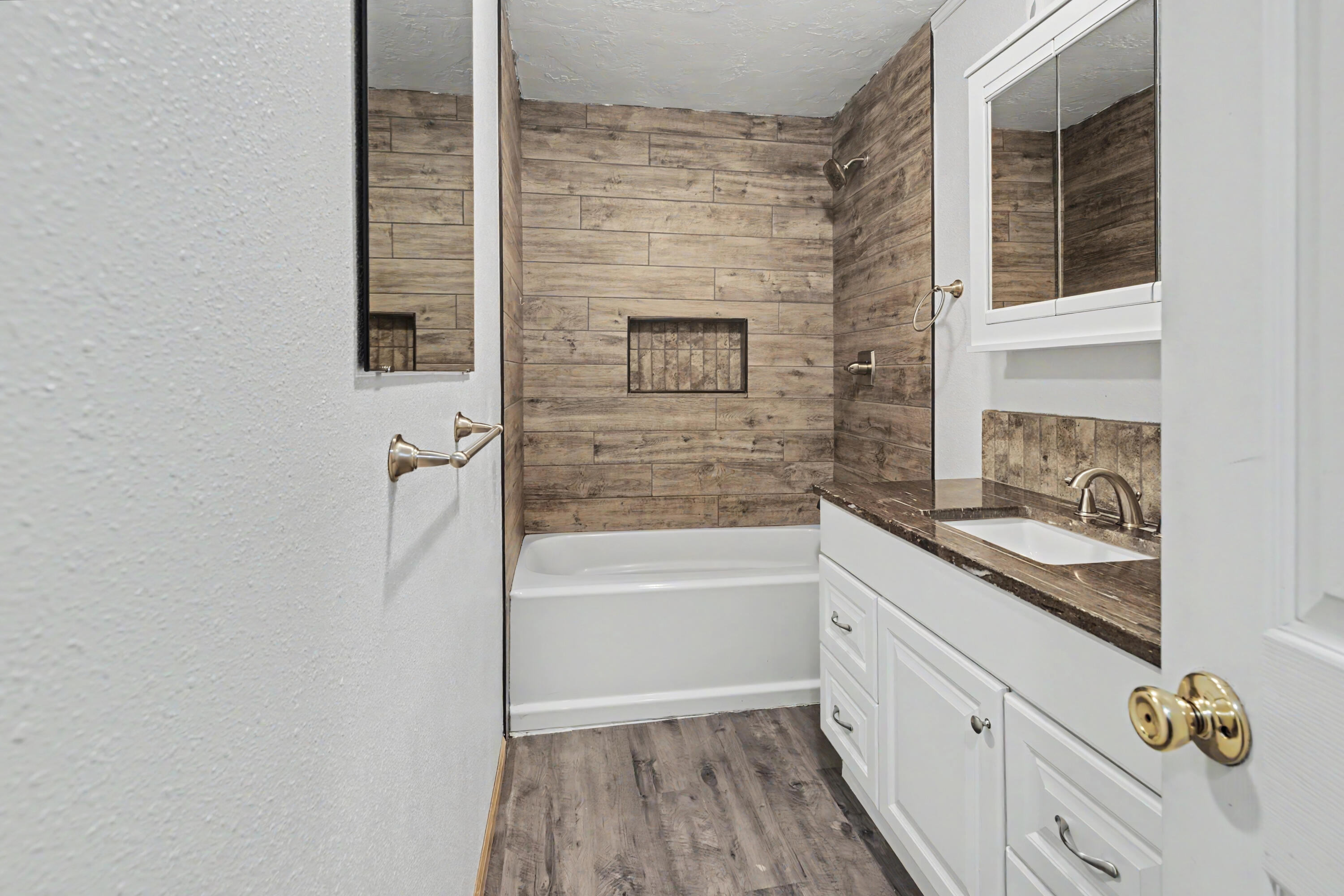 1001 East Airport Road Property Photo 19