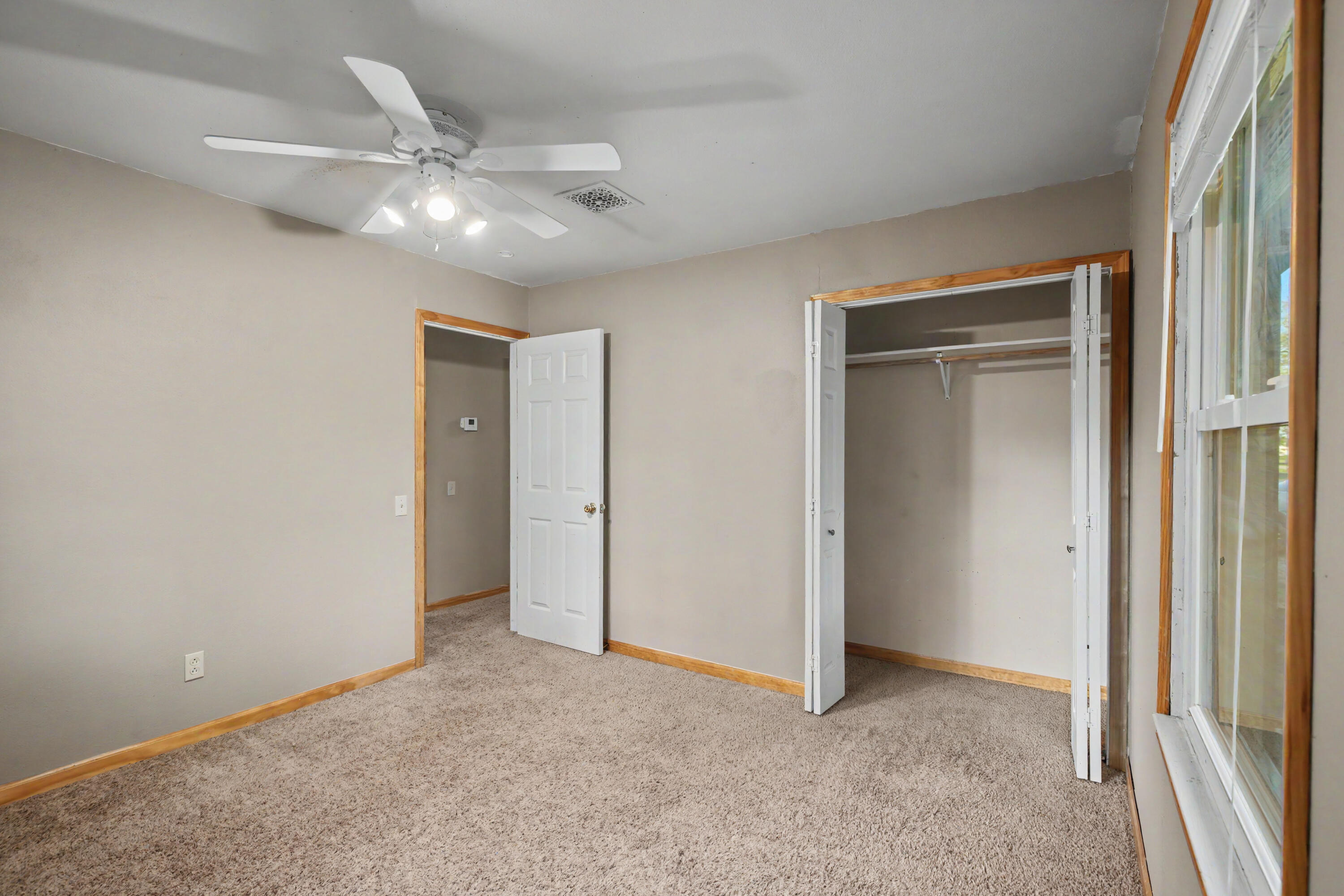 1001 East Airport Road Property Photo 23
