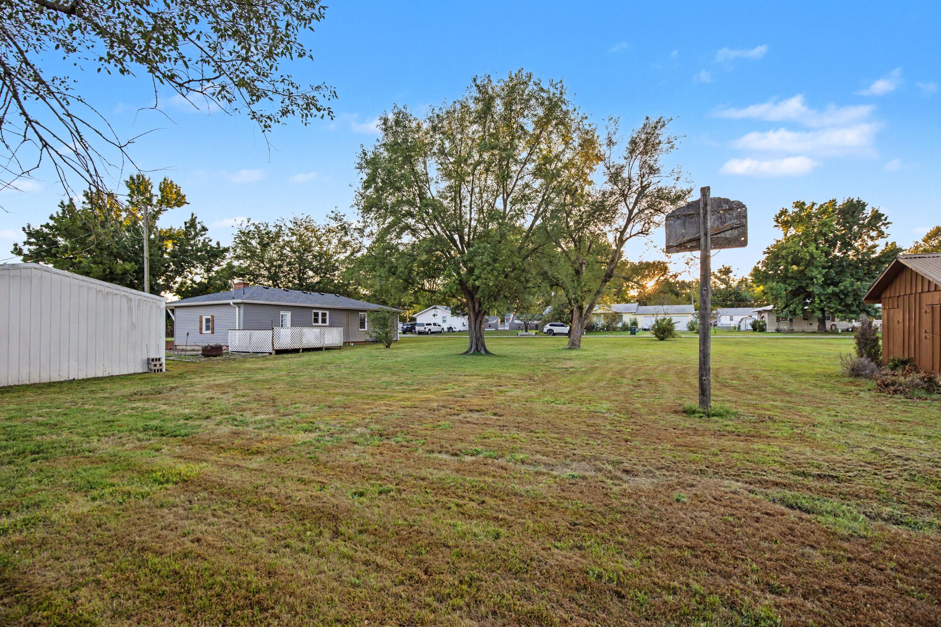 1001 East Airport Road Property Photo 28