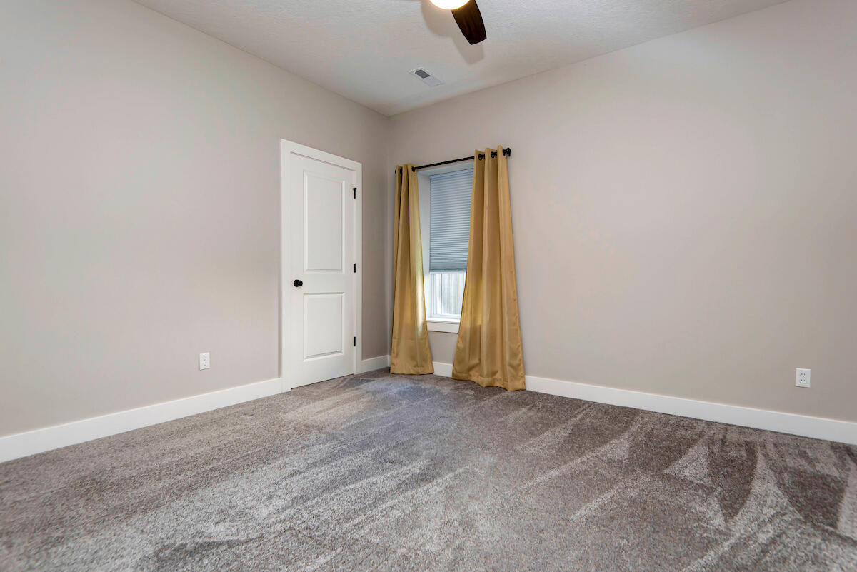 707 North Fox Hill Circle Property Photo 28