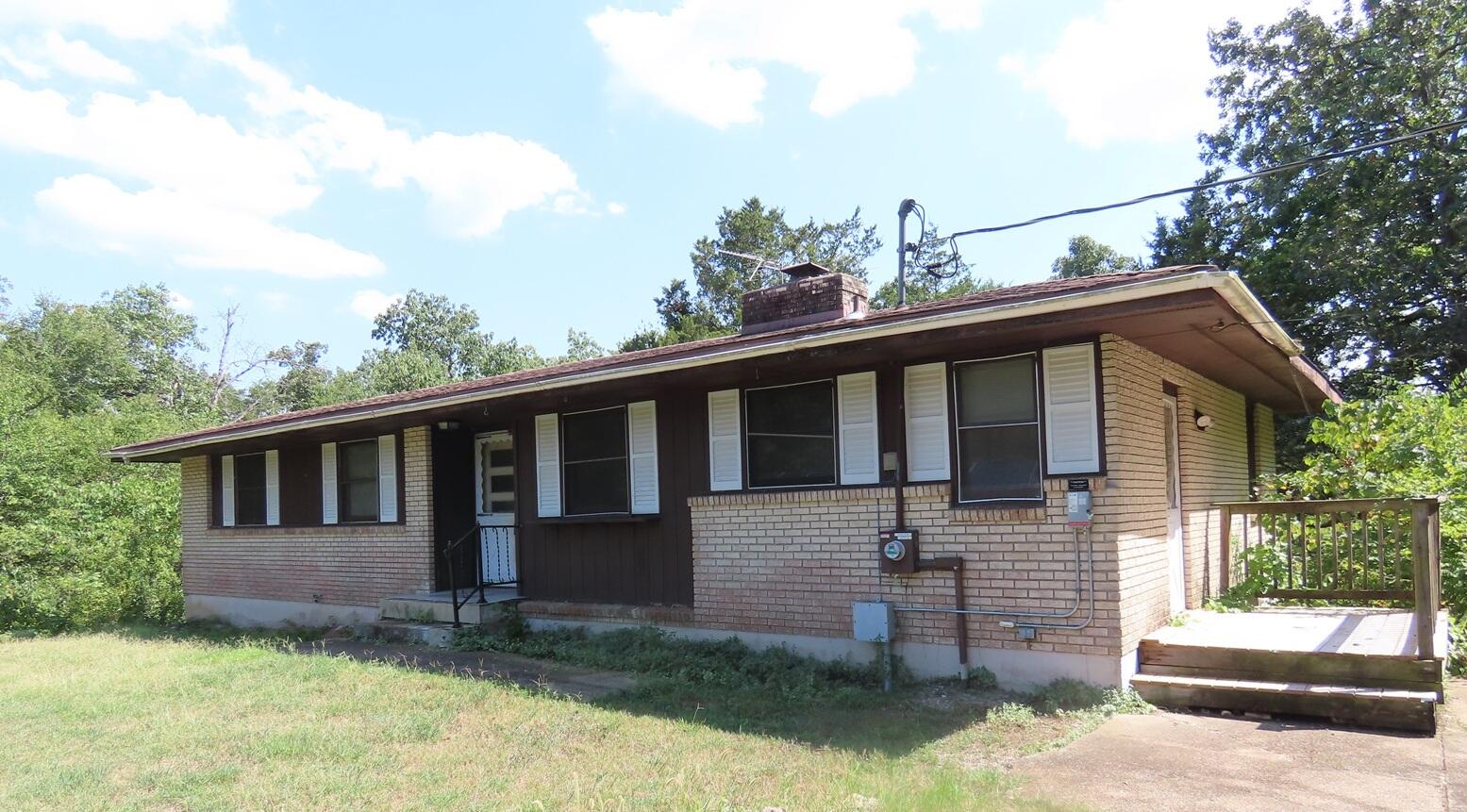 855 Camelot Property Photo 1