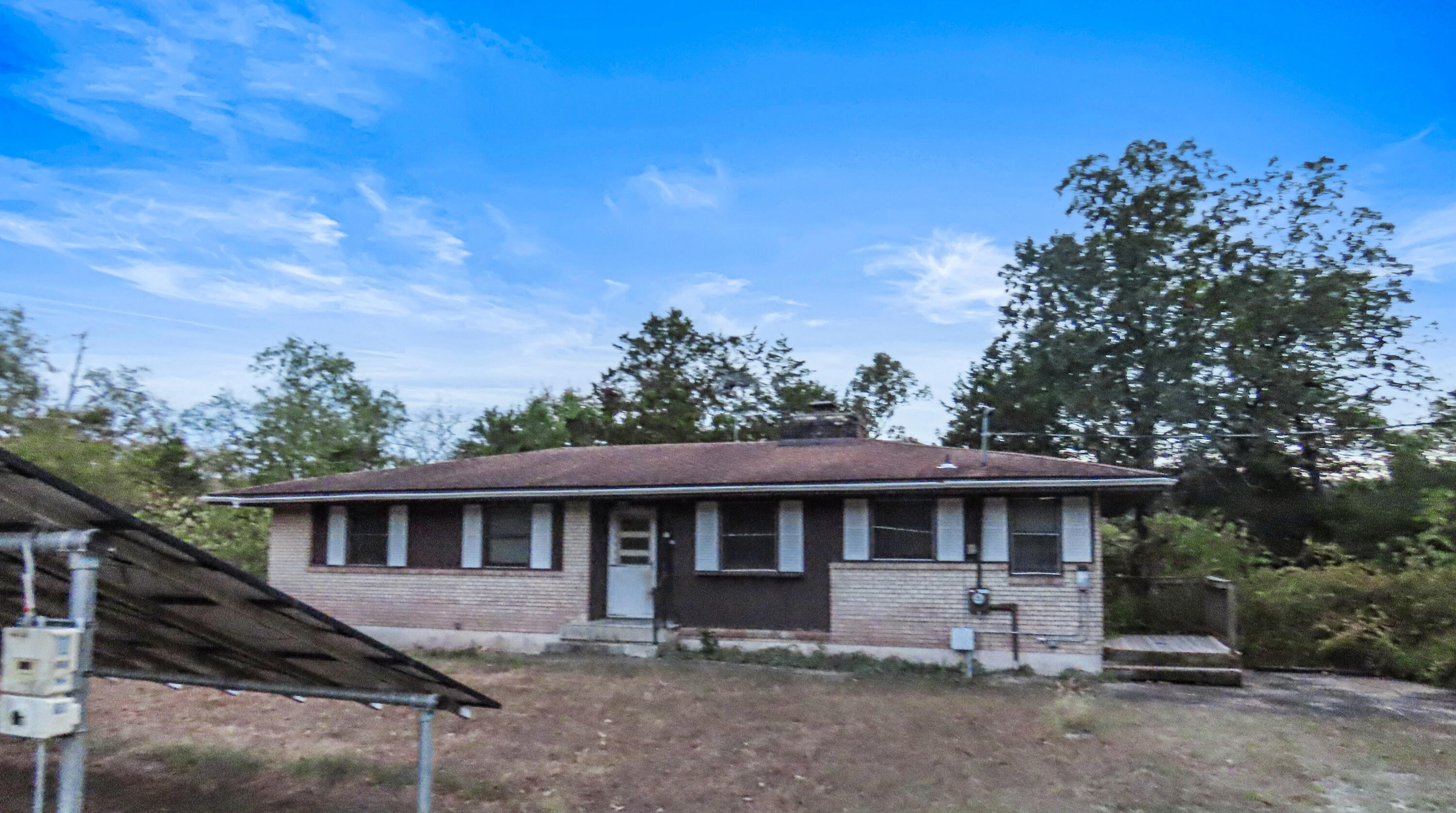 855 Camelot Property Photo 1