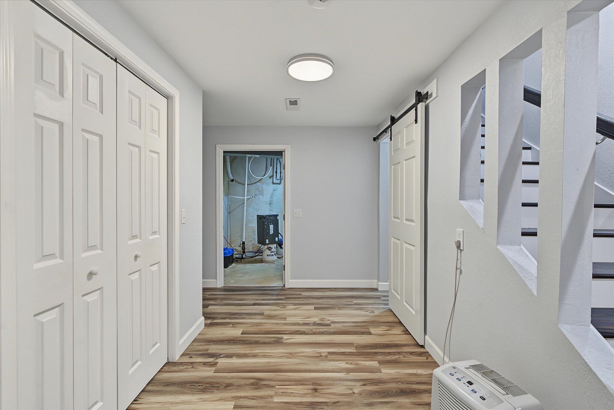 1511 East Groves Drive Property Photo 30
