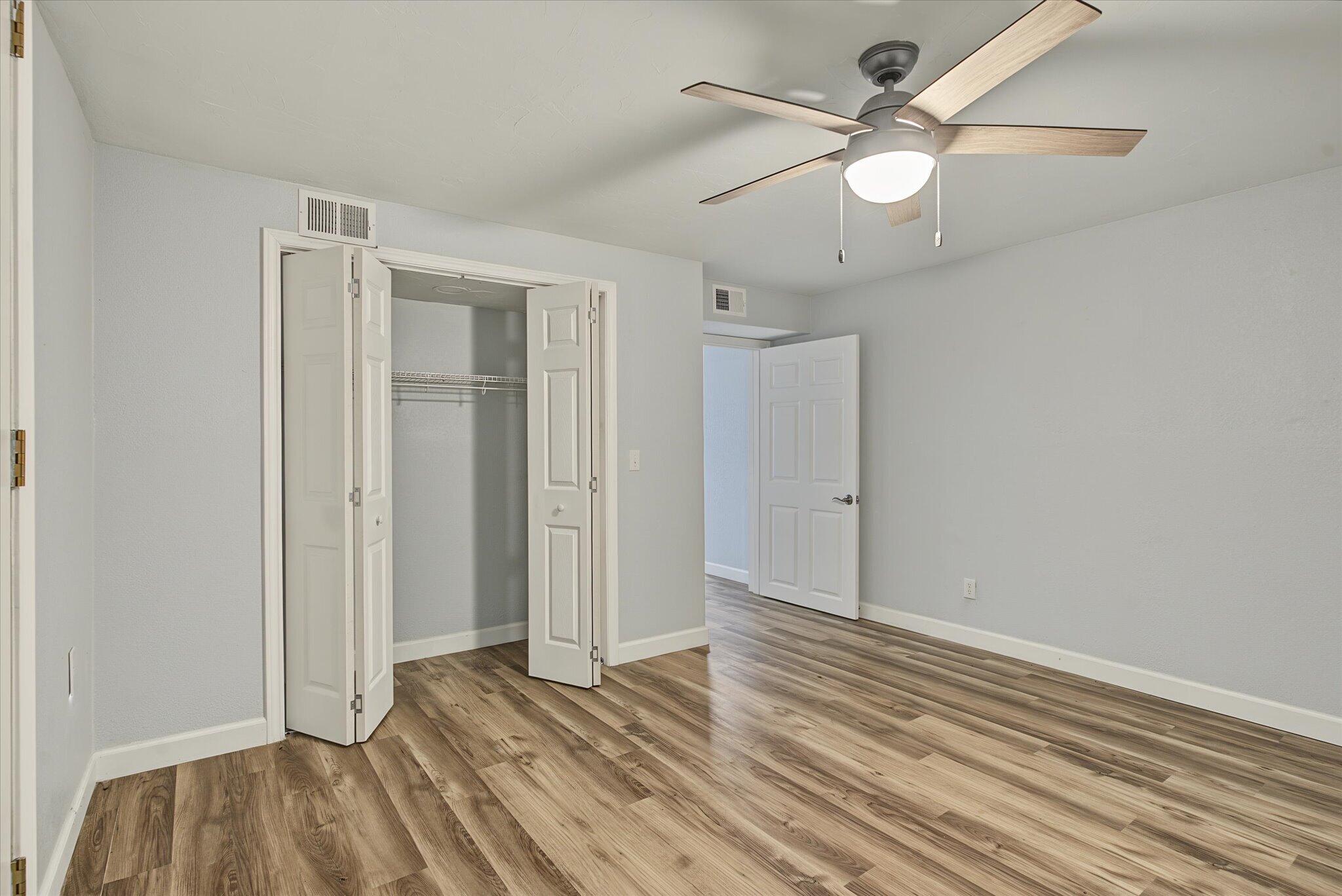 1511 East Groves Drive Property Photo 36