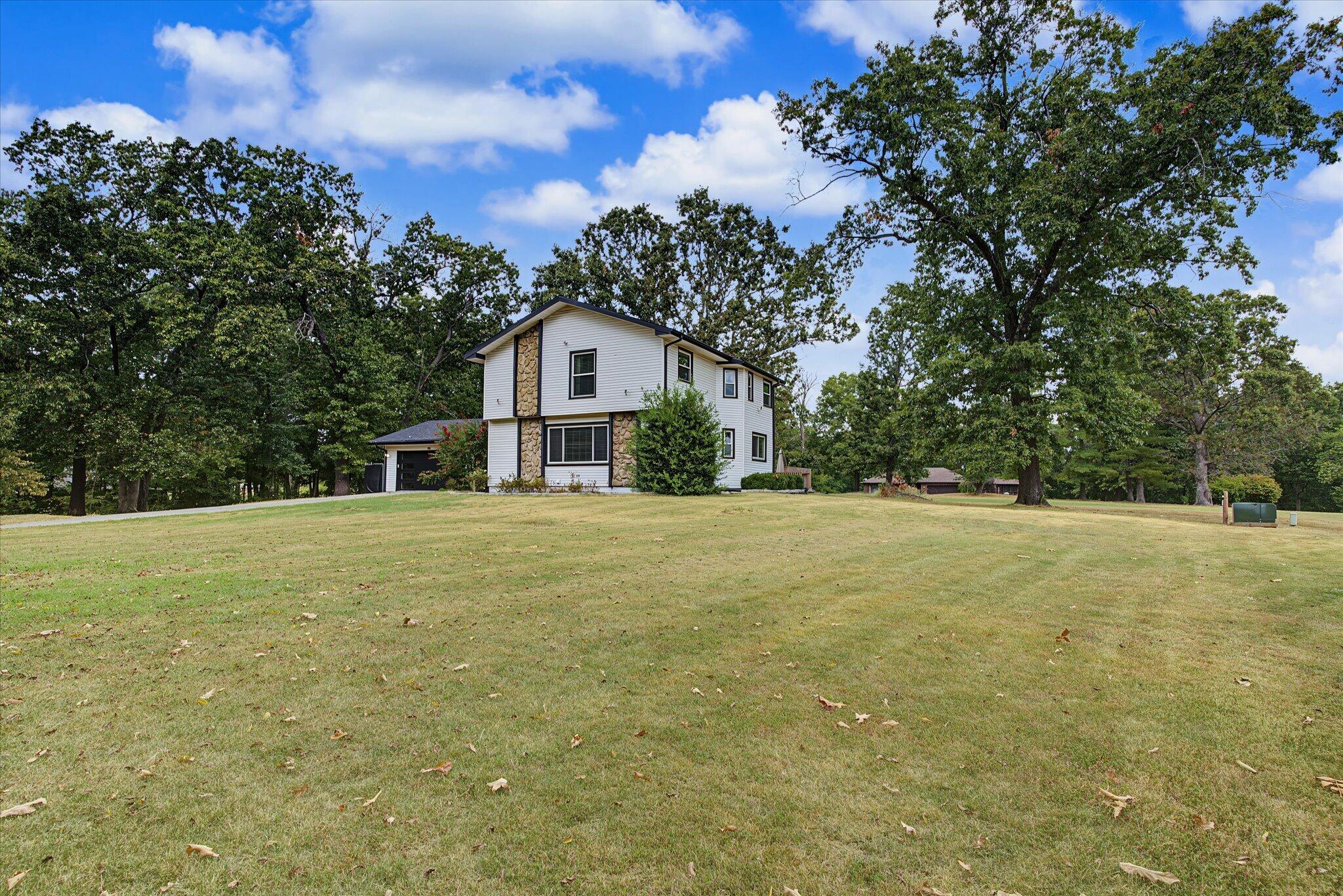 1511 East Groves Drive Property Photo 43