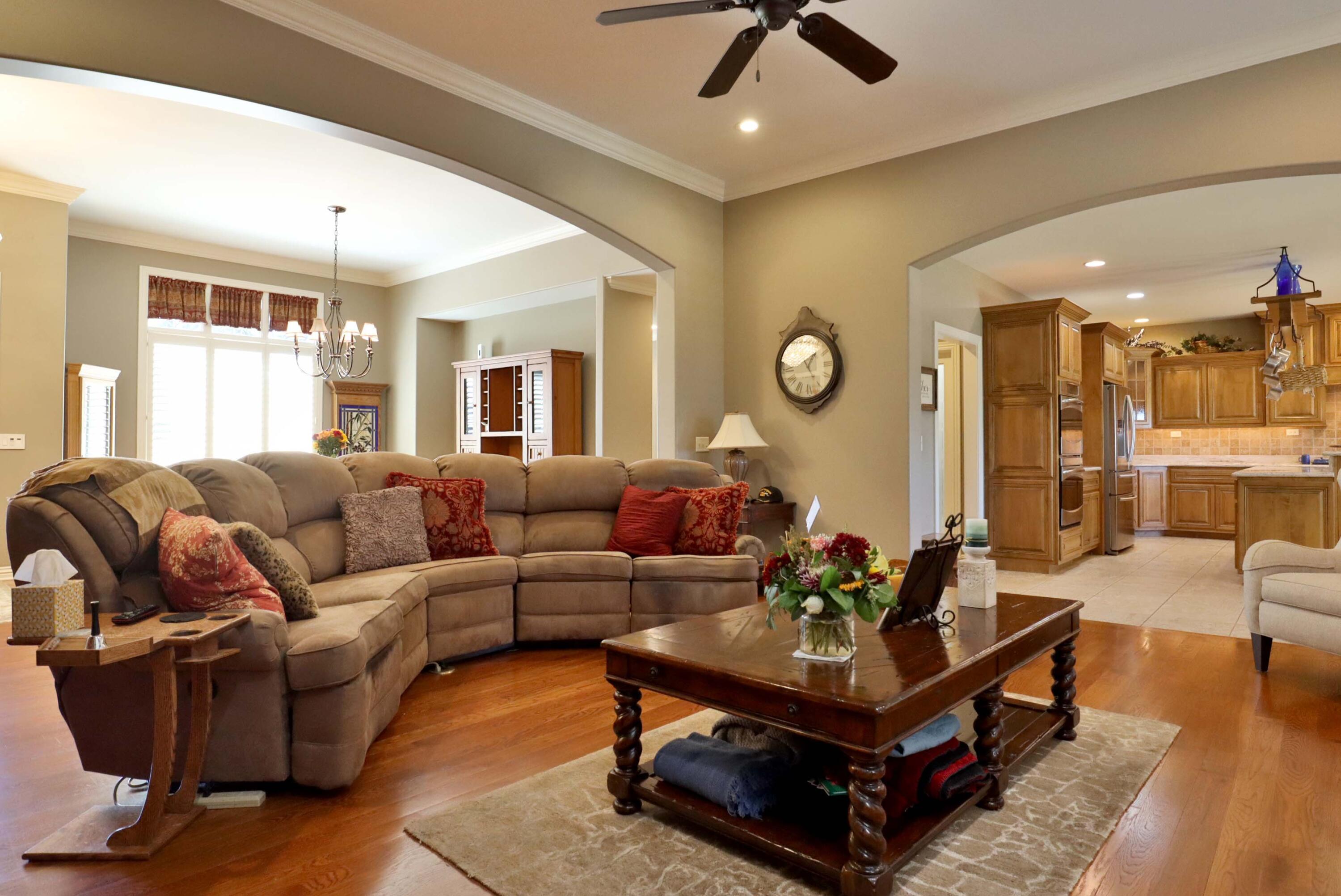 905 West Rufina Court Property Photo 14