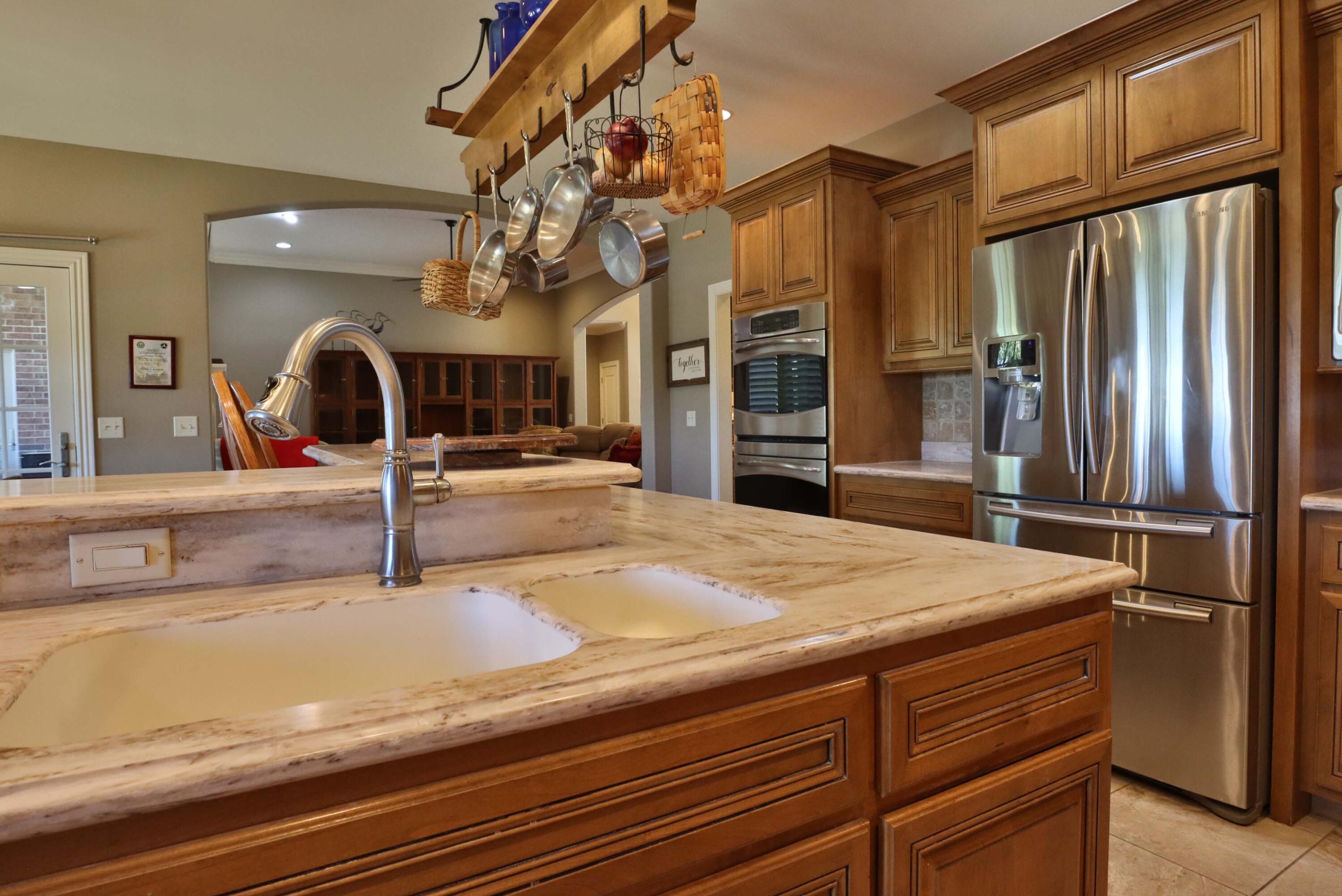 905 West Rufina Court Property Photo 25