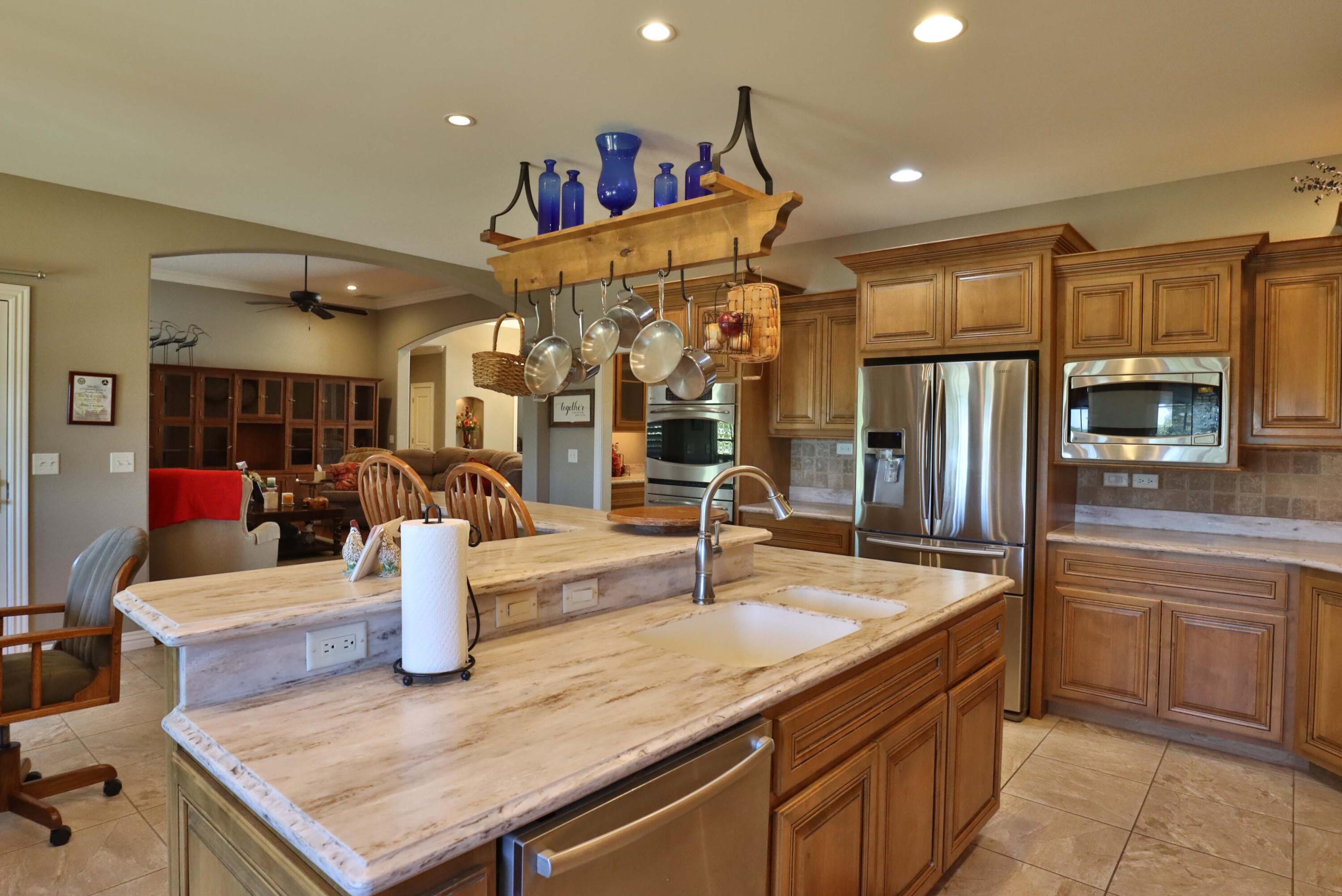 905 West Rufina Court Property Photo 27