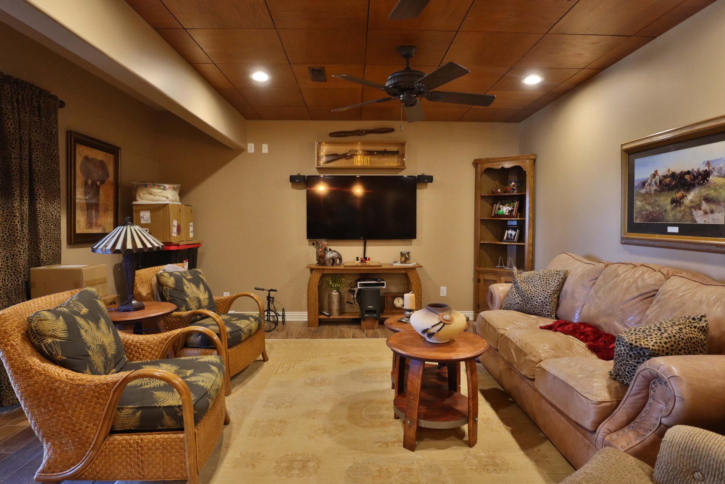 905 West Rufina Court Property Photo 71