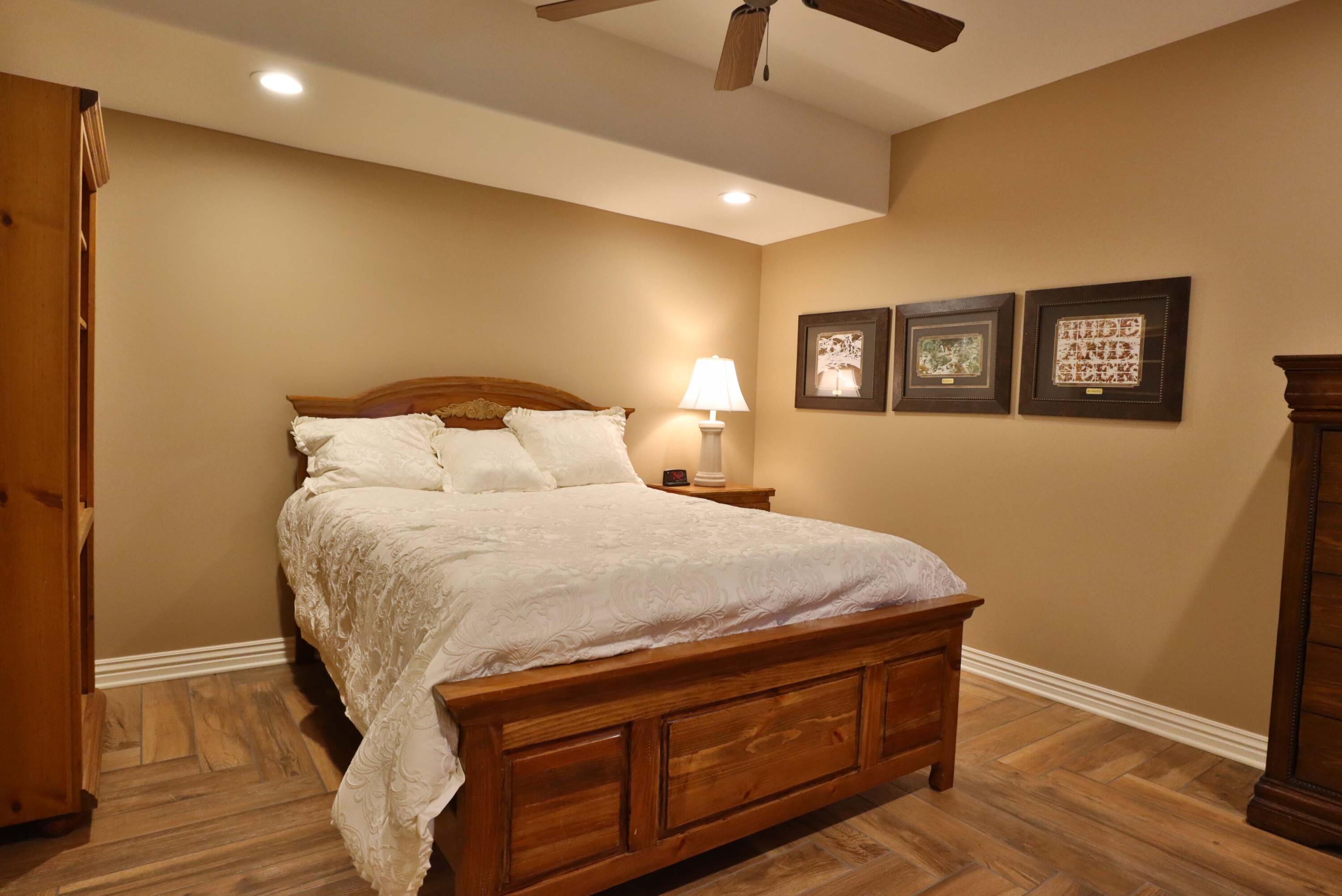 905 West Rufina Court Property Photo 75