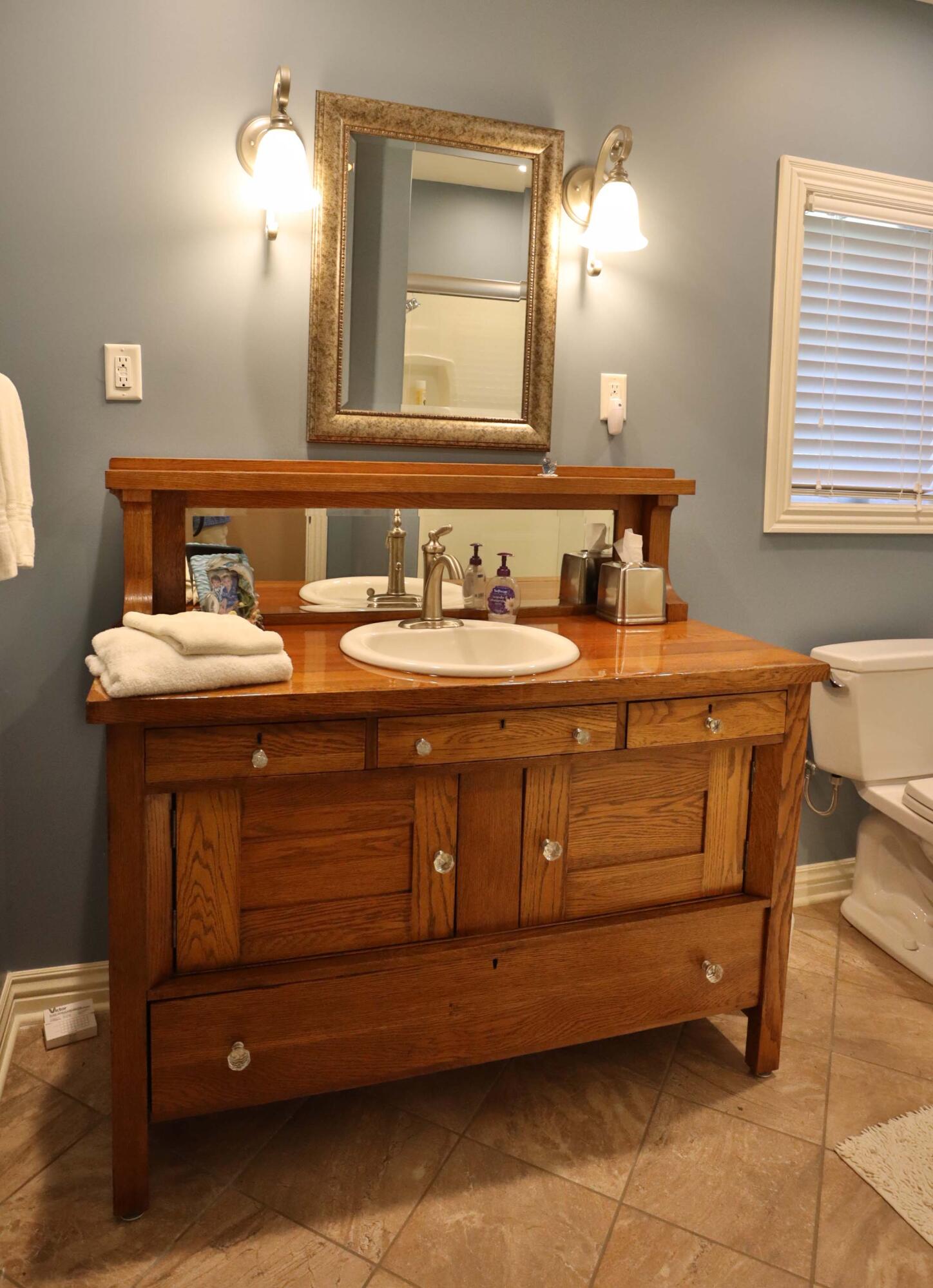 905 West Rufina Court Property Photo 78
