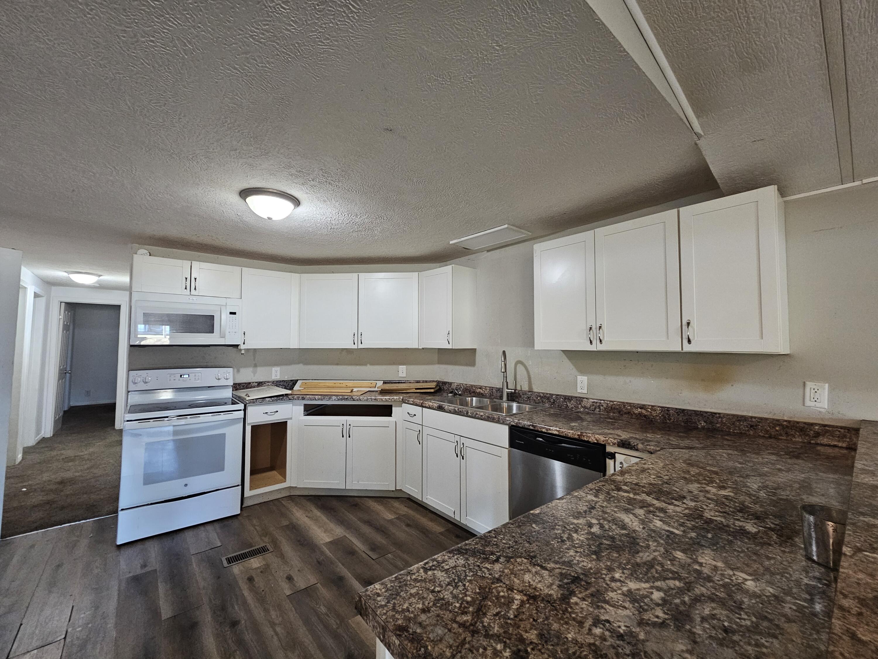 503 South Miller Road Property Photo 14