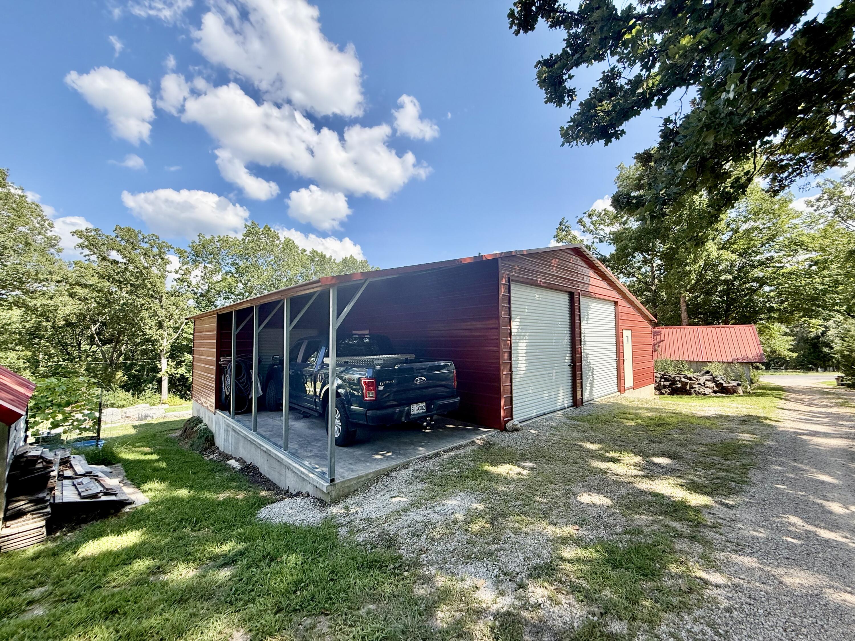 14999 Highway H Property Photo 27