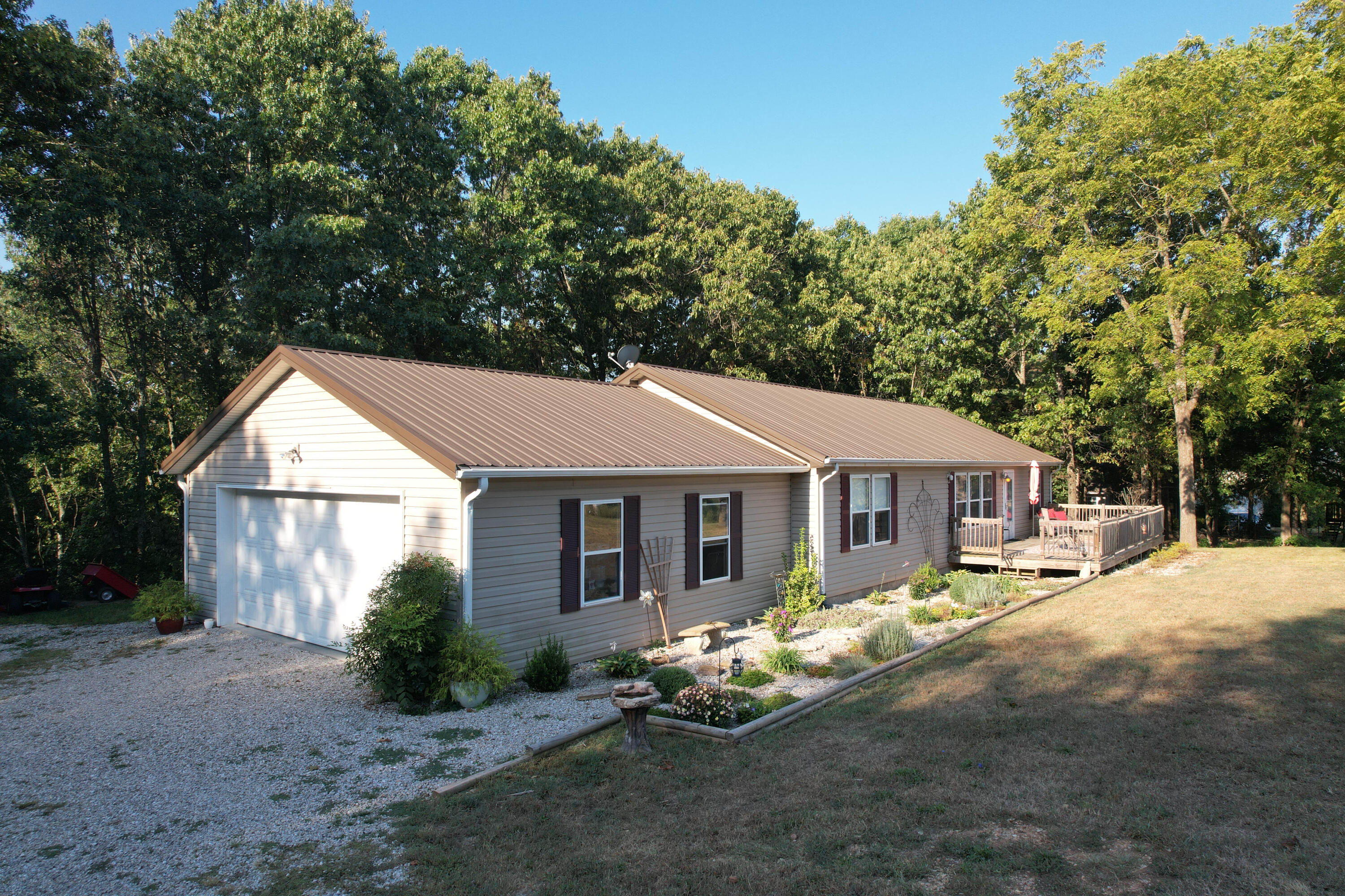 12055 Bridge Mountain Drive Property Photo 5