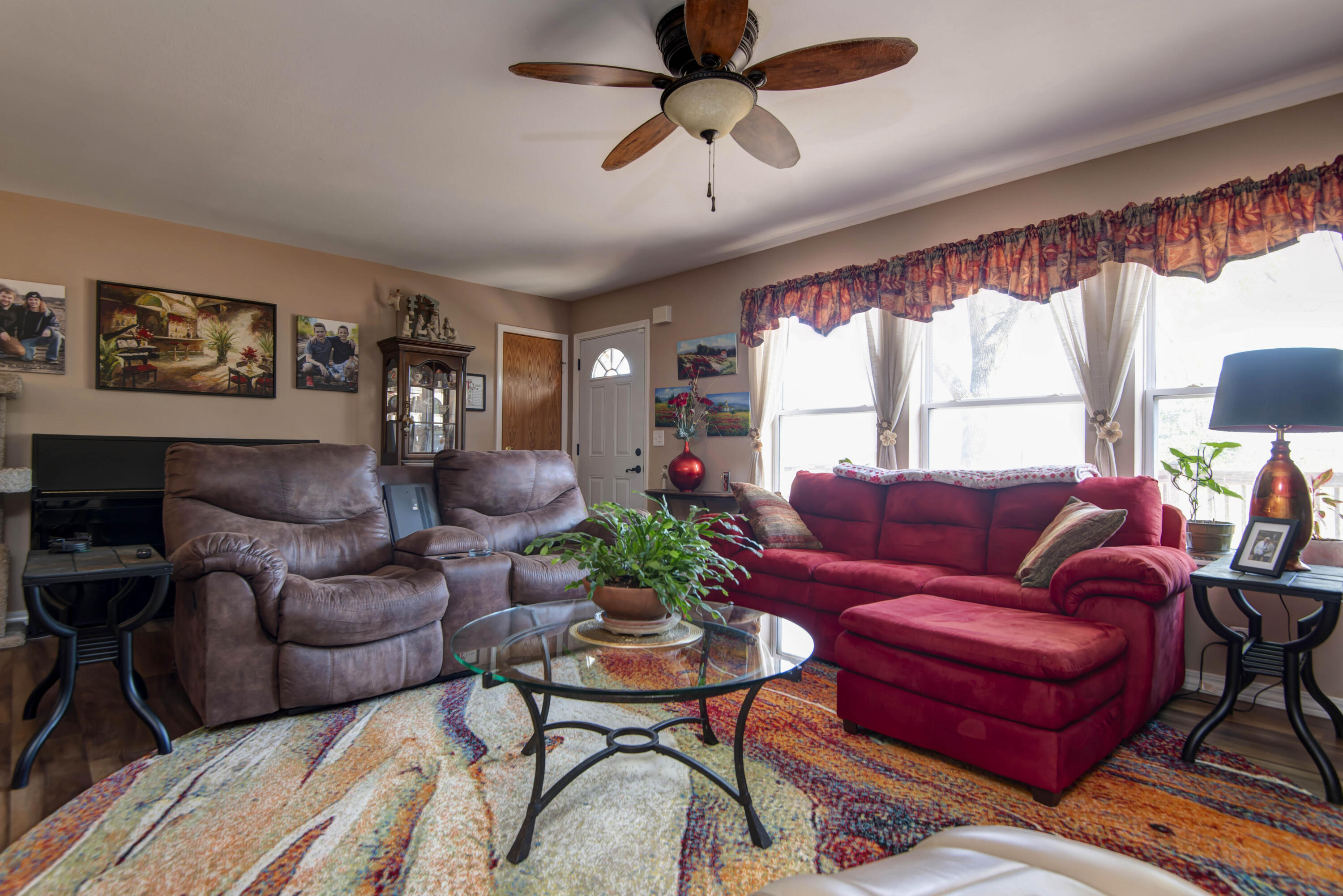 12055 Bridge Mountain Drive Property Photo 8