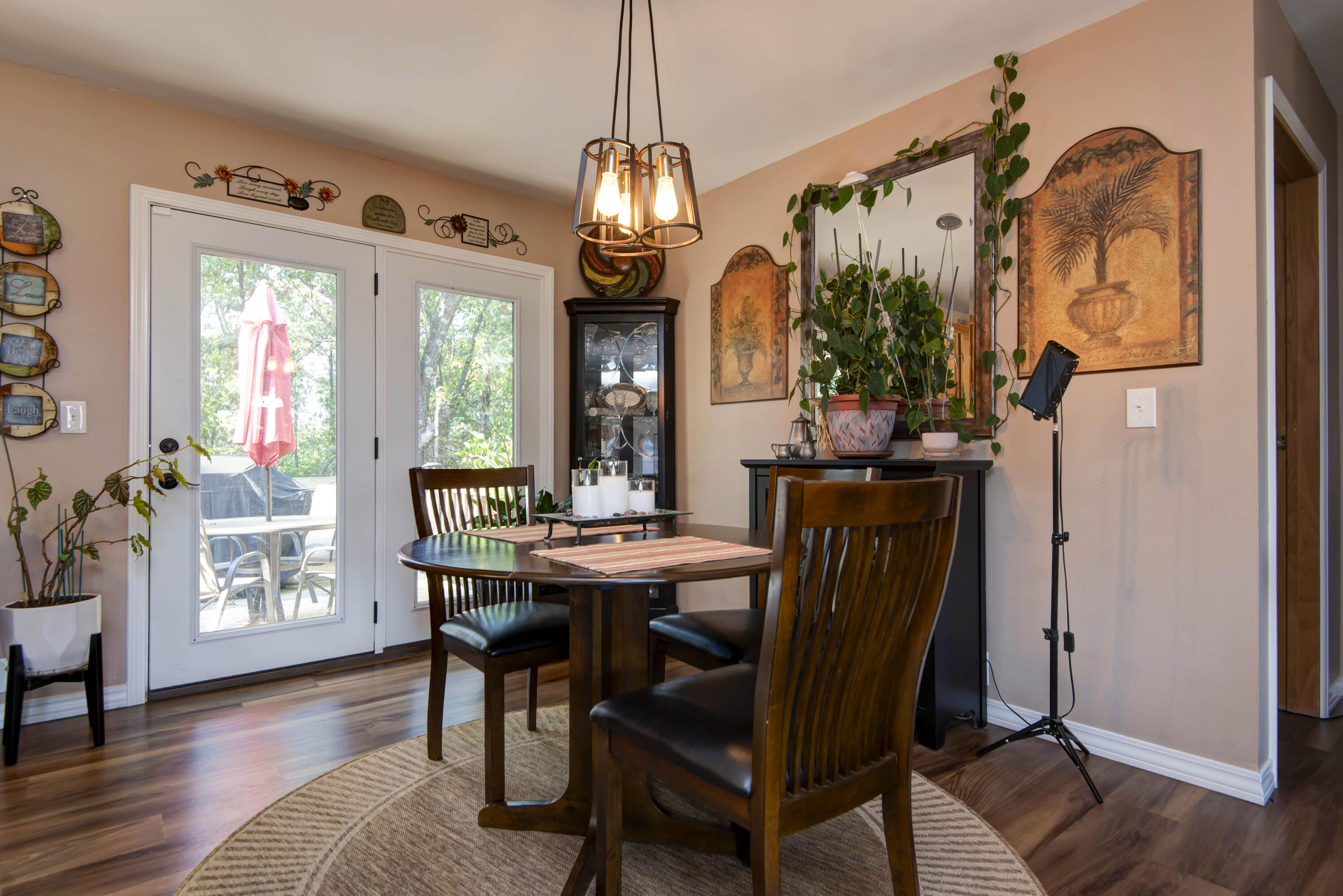 12055 Bridge Mountain Drive Property Photo 11