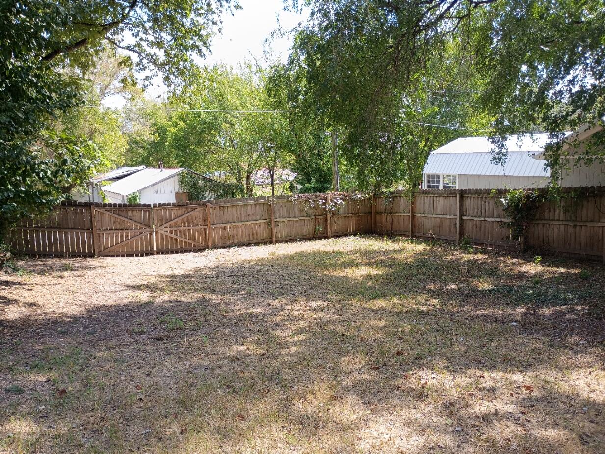 517 3rd Street Property Photo 5