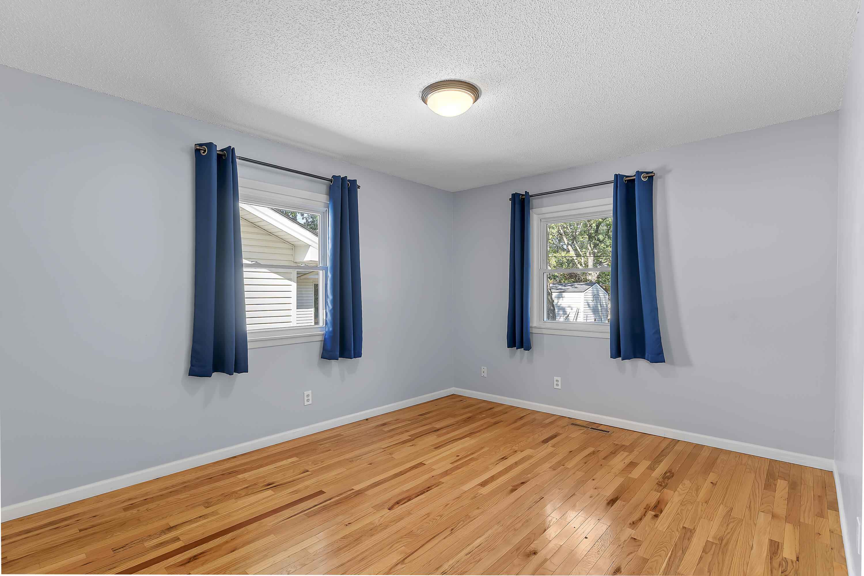 701 East Edgewood Street Property Photo 18