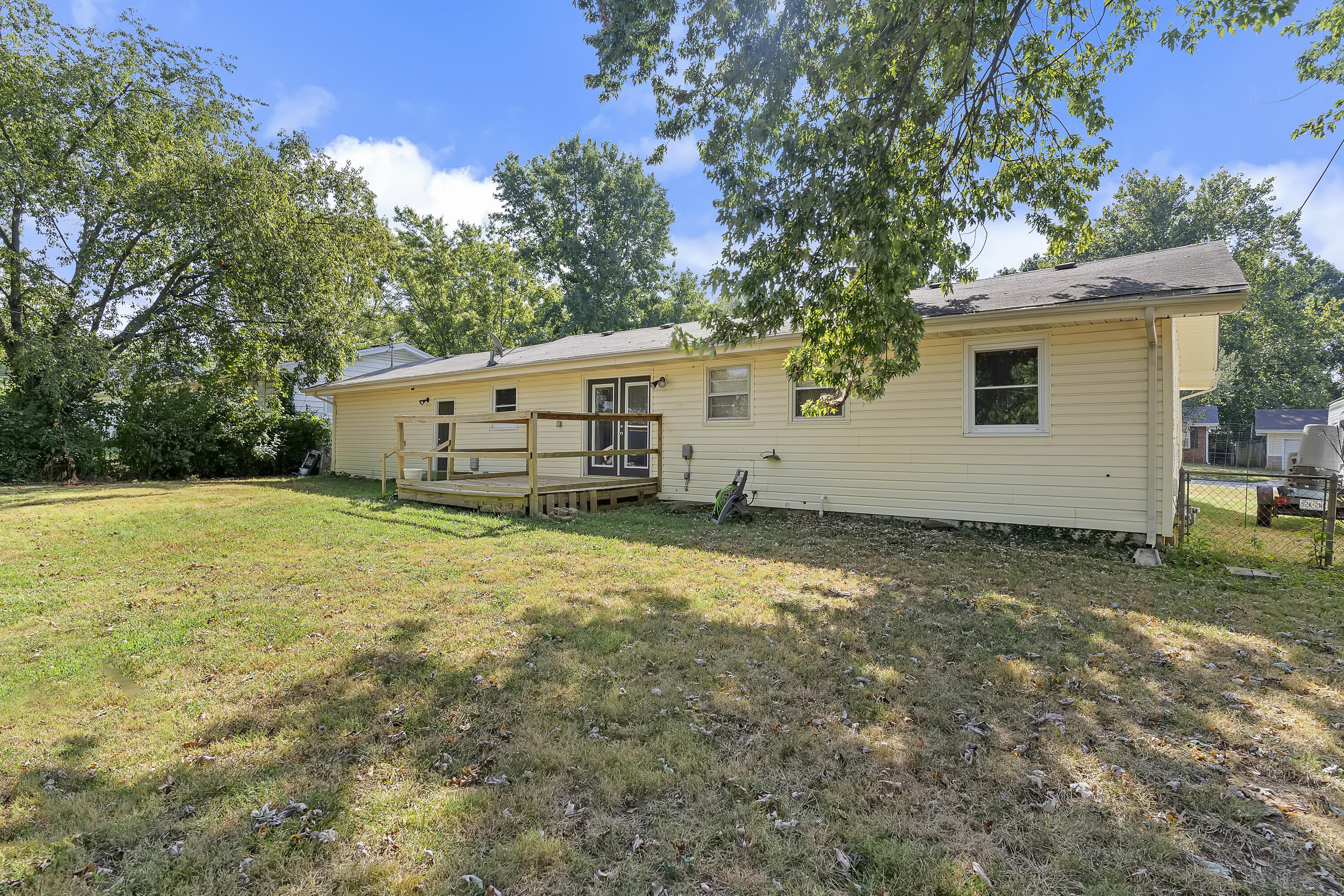 701 East Edgewood Street Property Photo 30