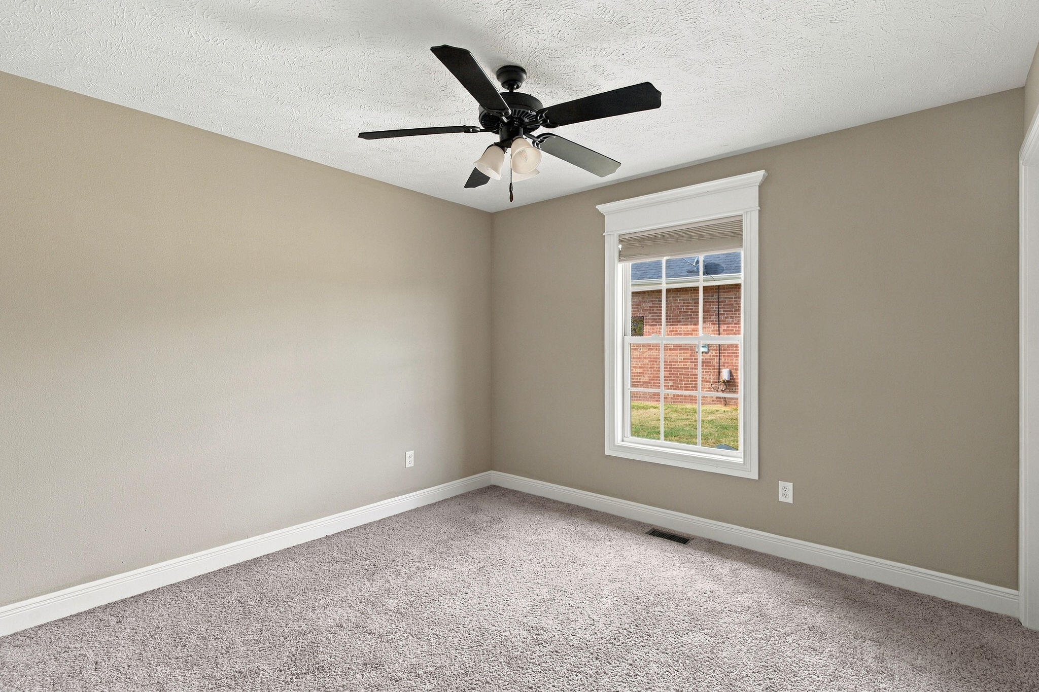 4535 East Cromwell Street Property Photo 17