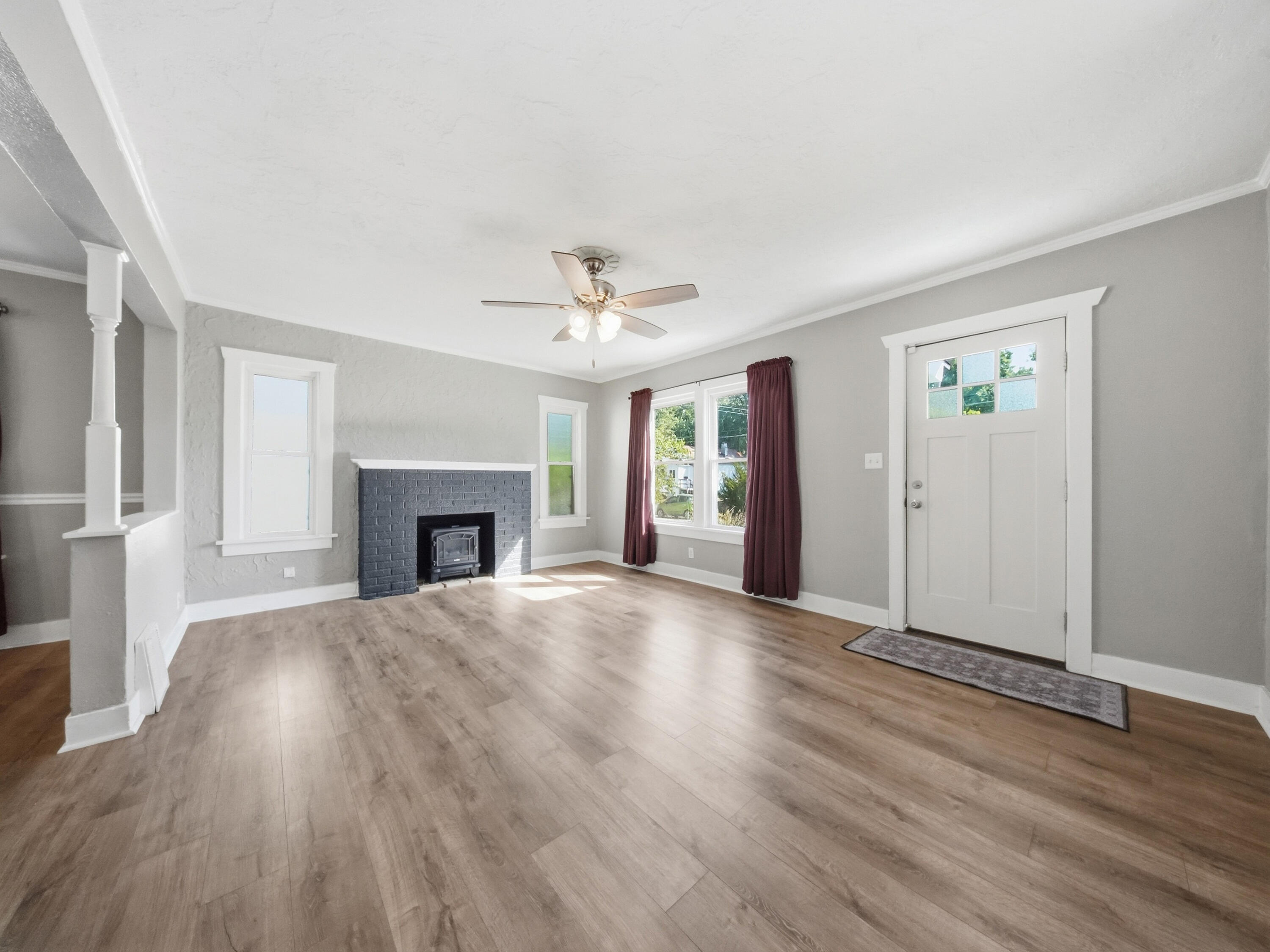 953 South Weaver Avenue Property Photo 10