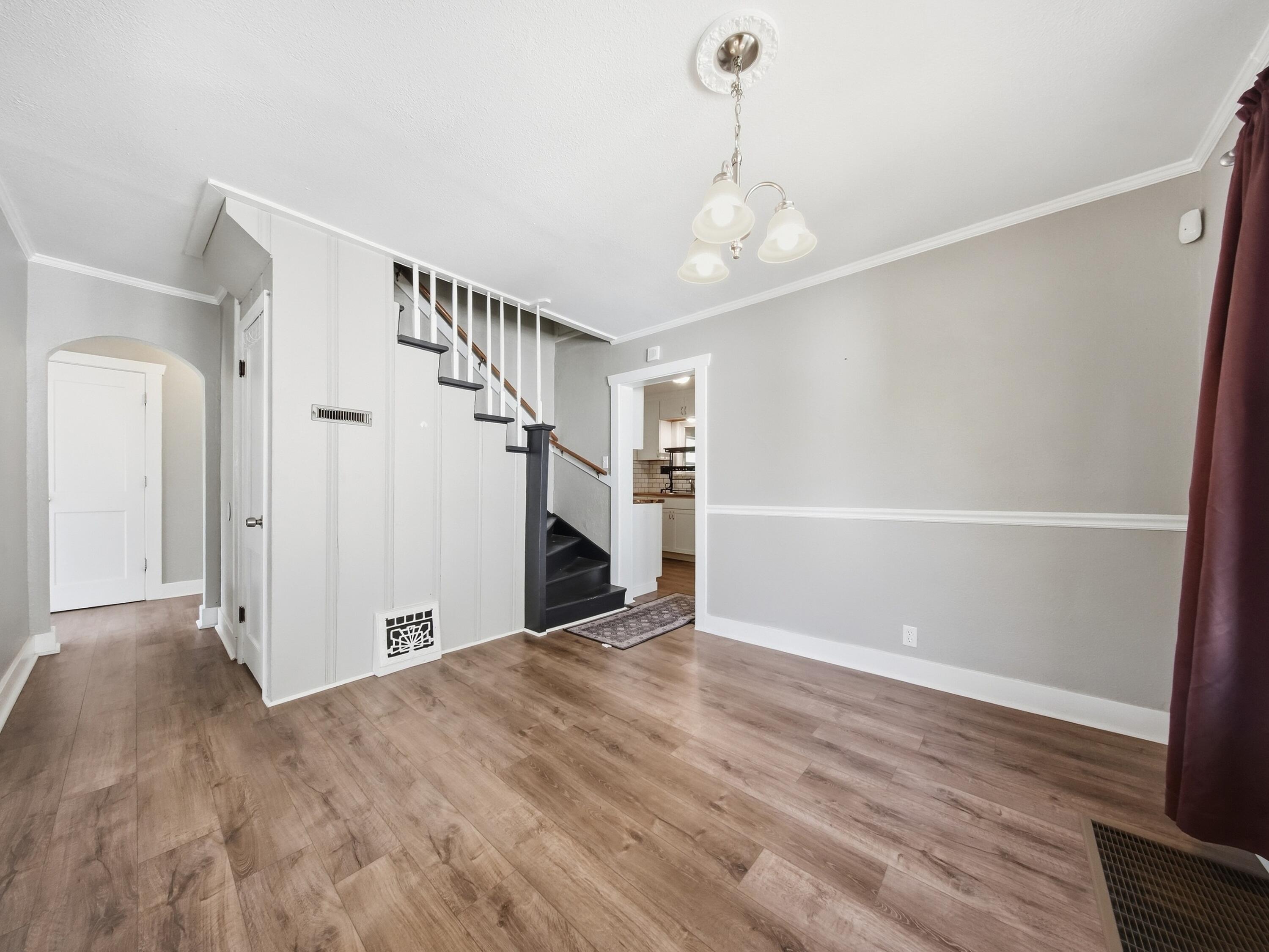 953 South Weaver Avenue Property Photo 12