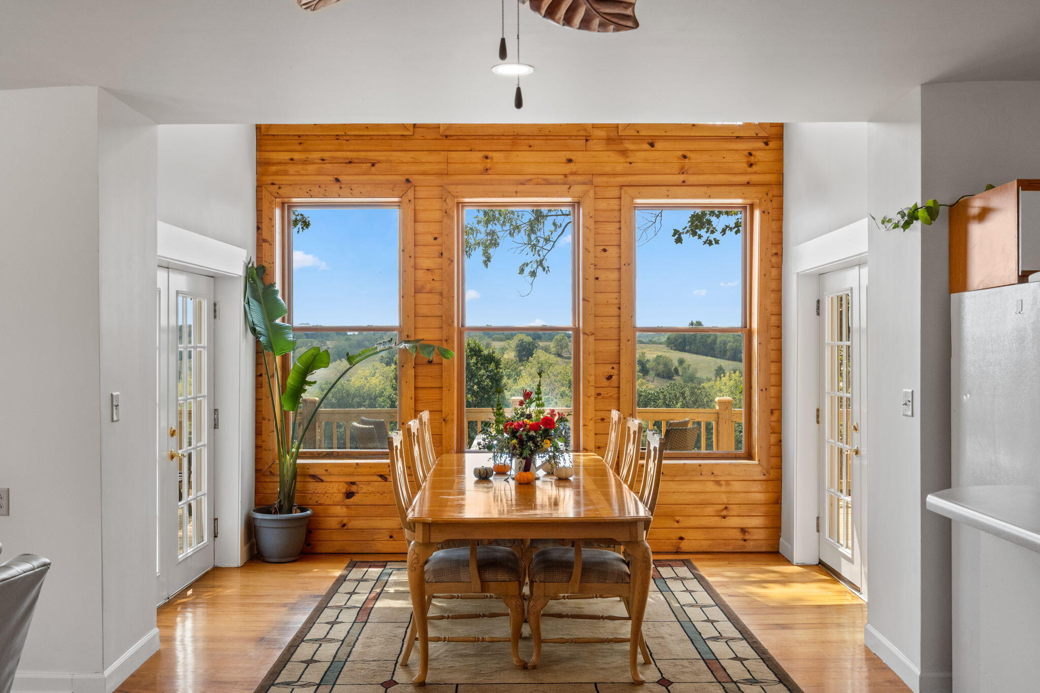 2890 Panther Creek Road Property Photo 14