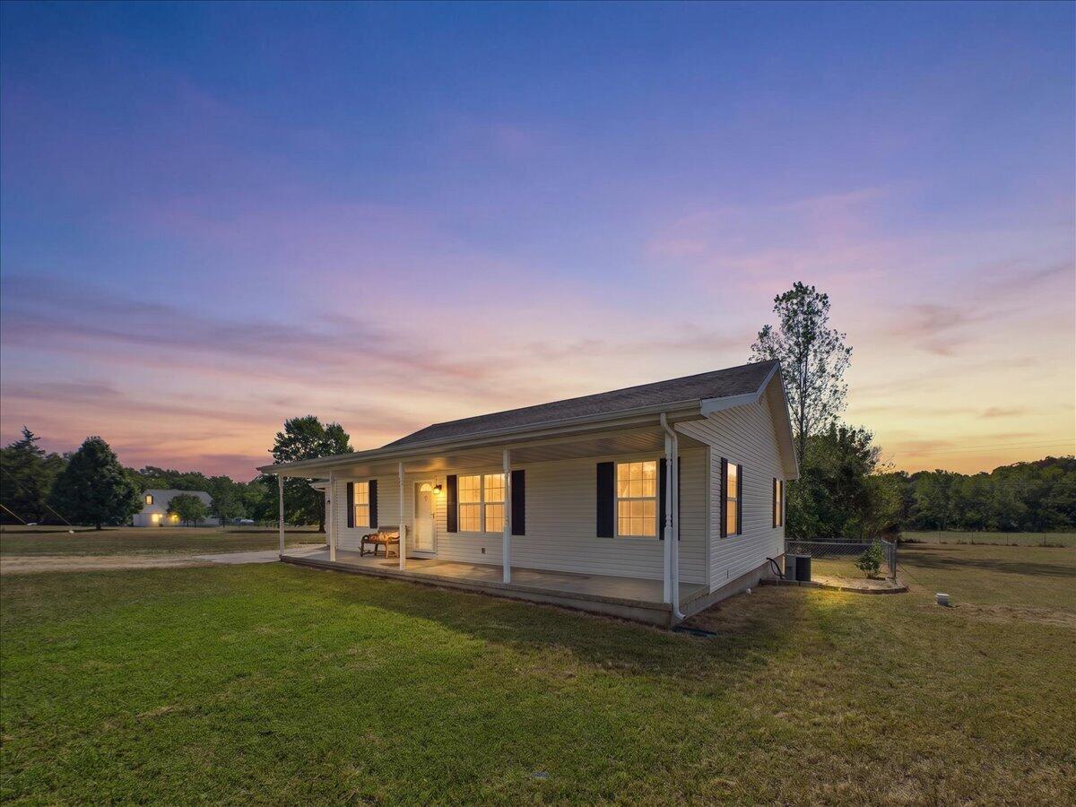 32 Springwoods Loop Property Photo 2