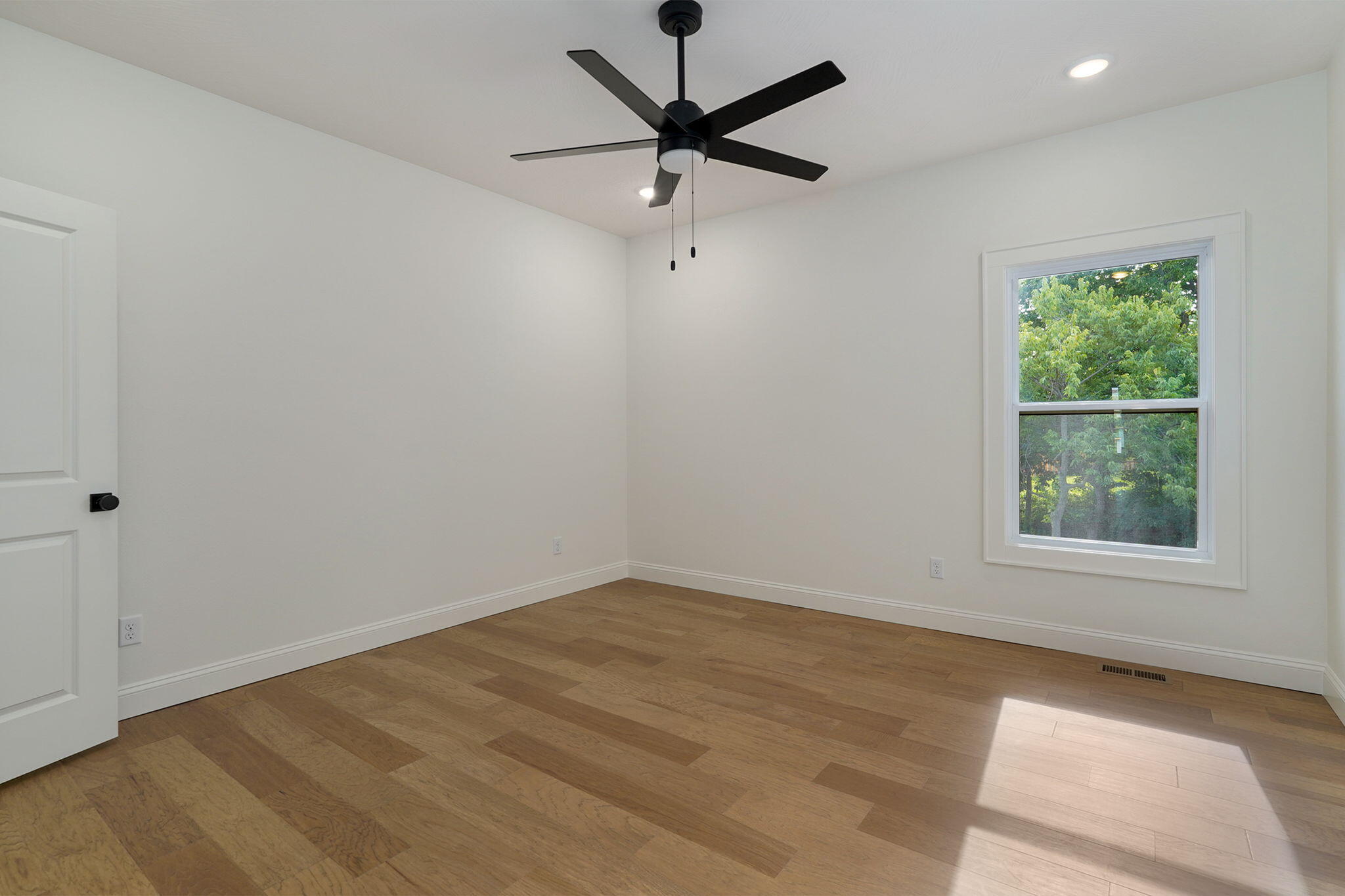2011 North Silver Charm Avenue Property Photo 37