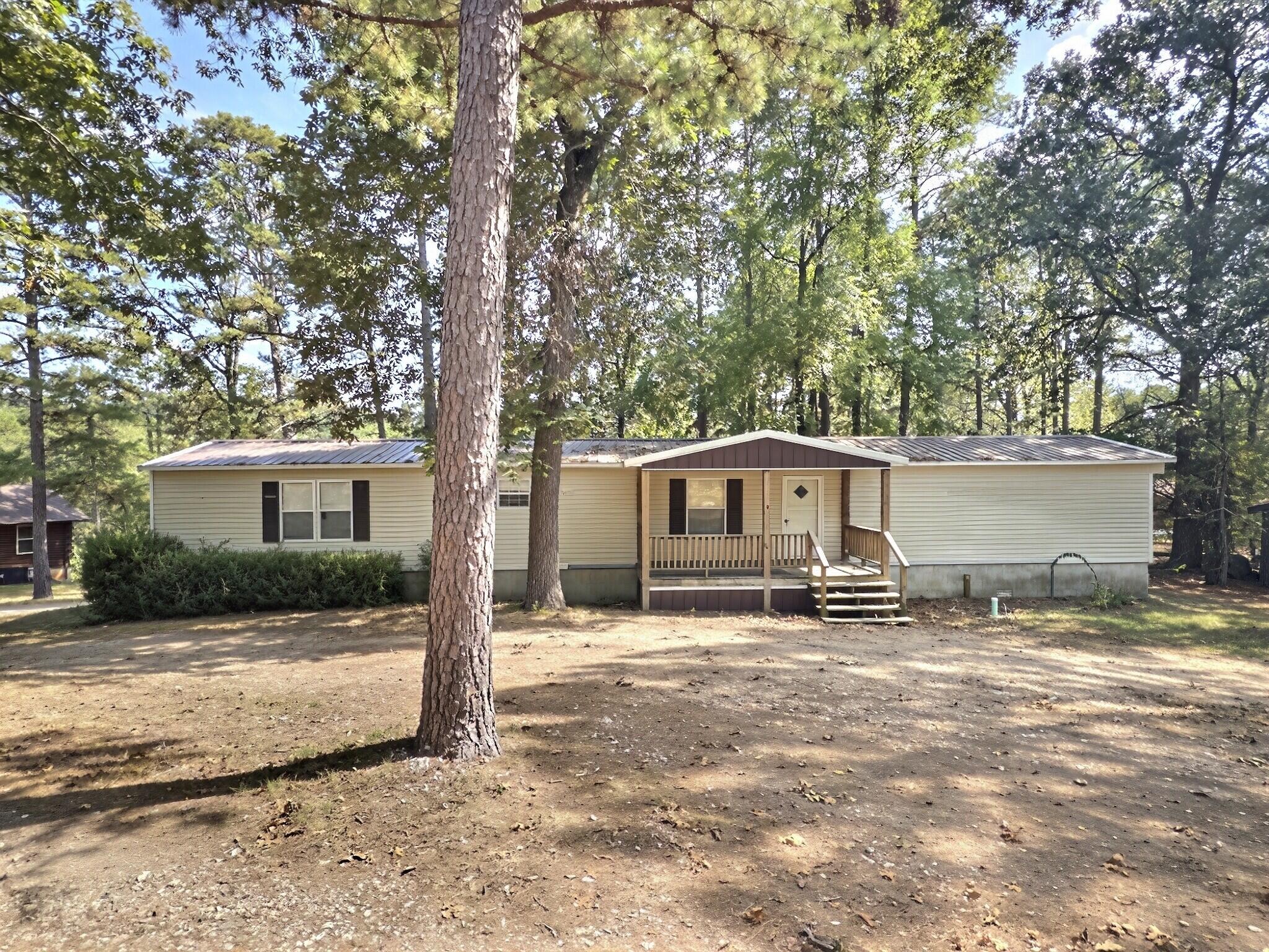 216 Hillcrest Circle Property Photo 1