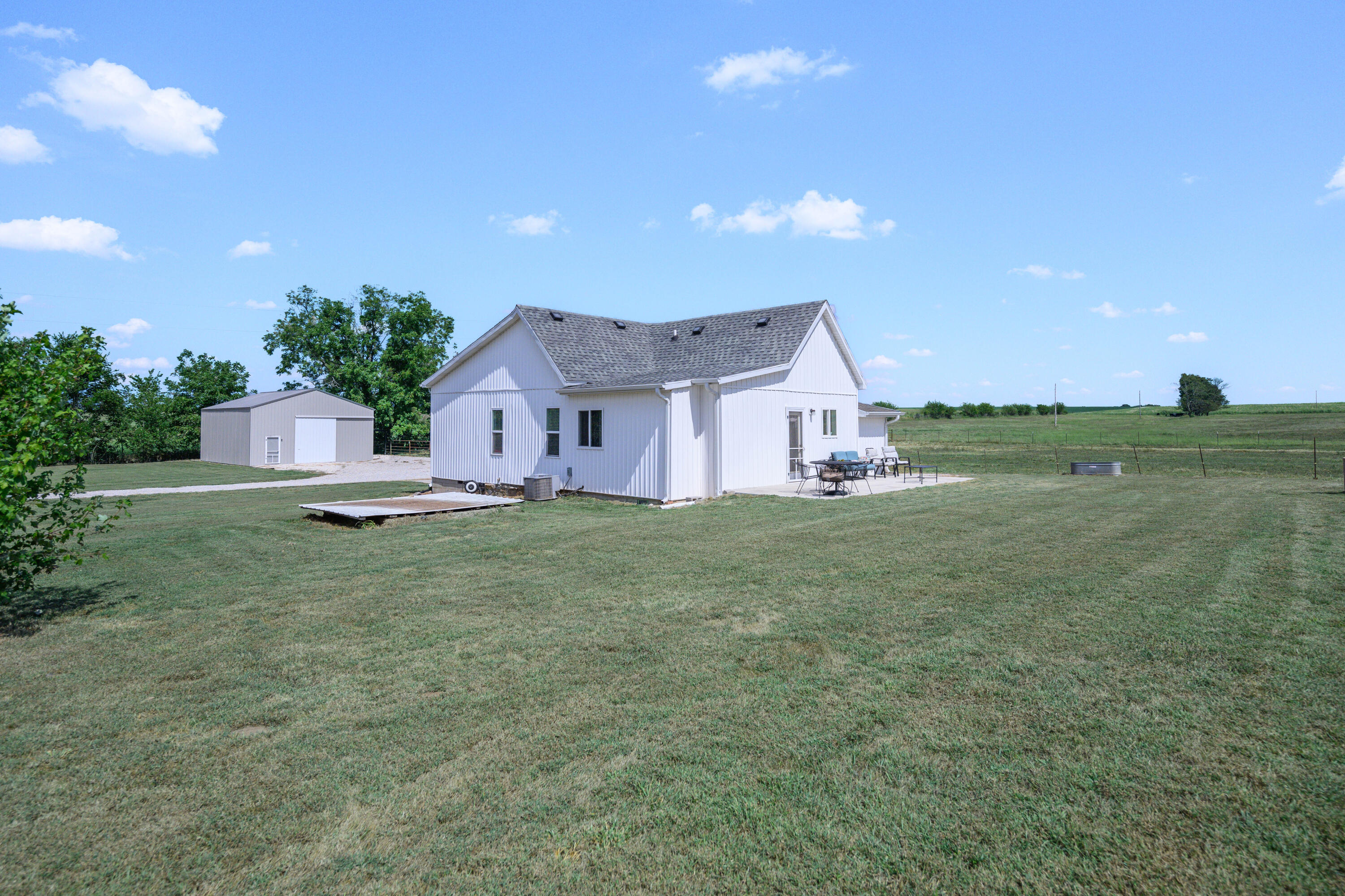 1584 East 517th Road Property Photo 34