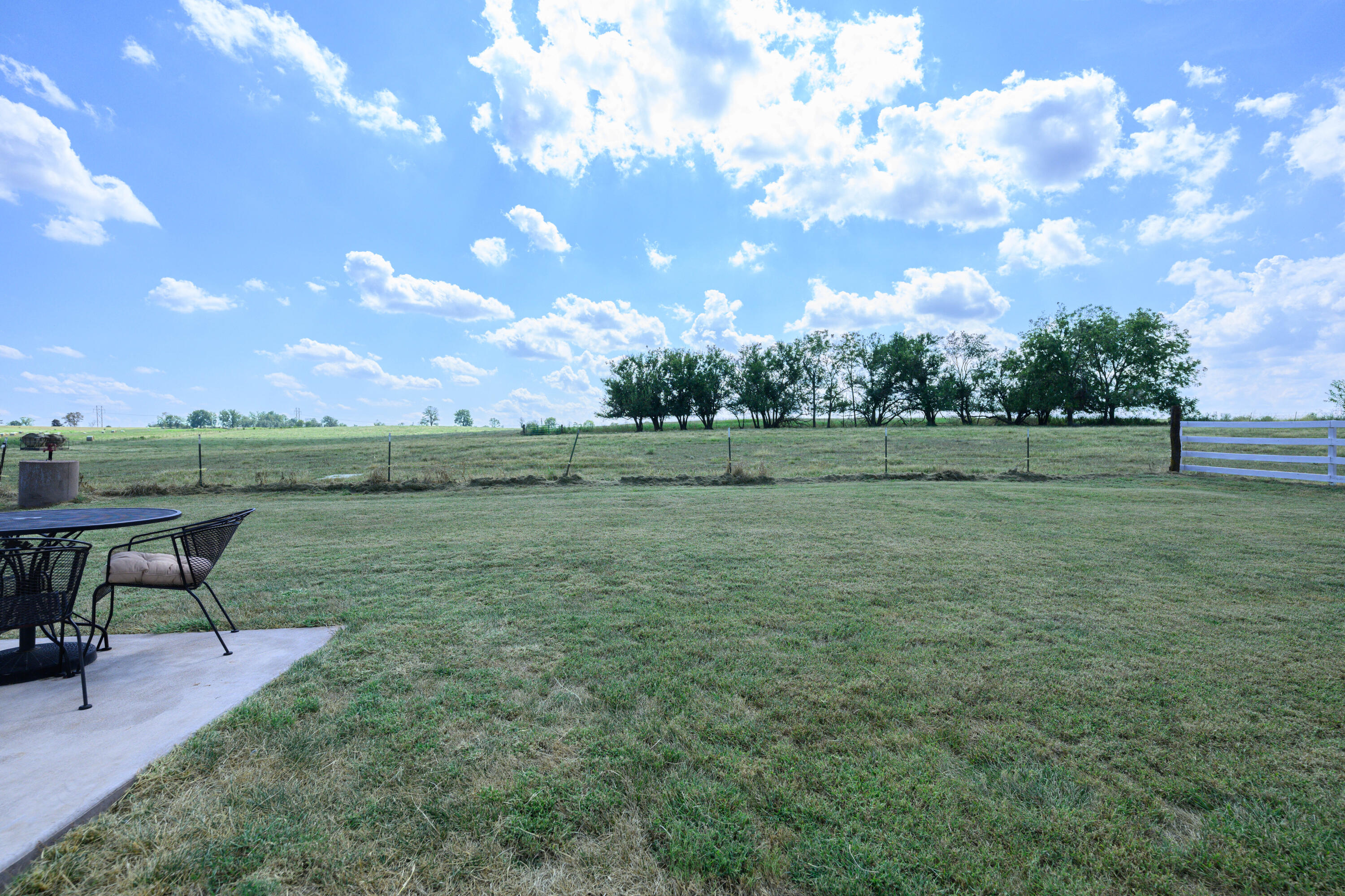 1584 East 517th Road Property Photo 35
