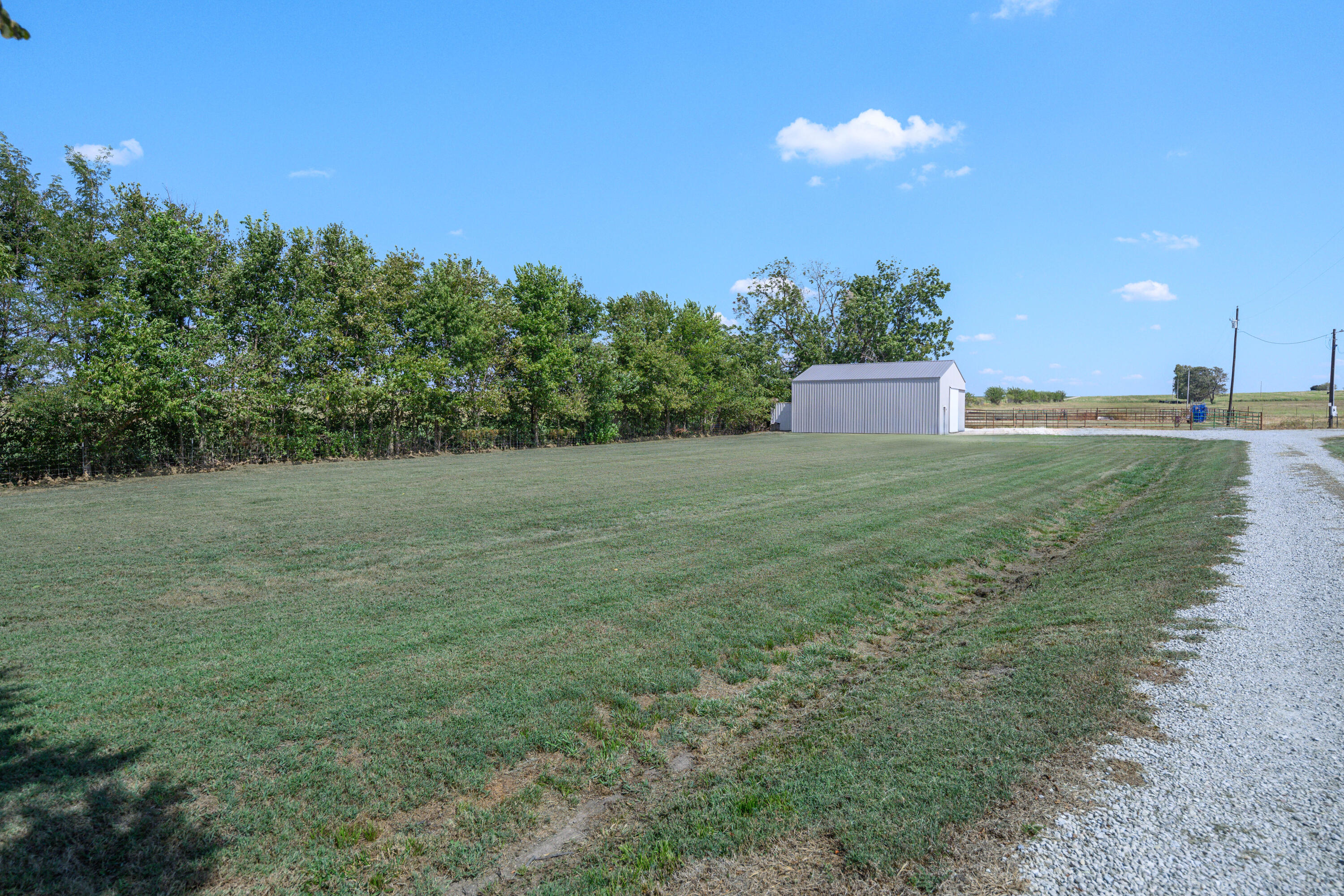1584 East 517th Road Property Photo 38