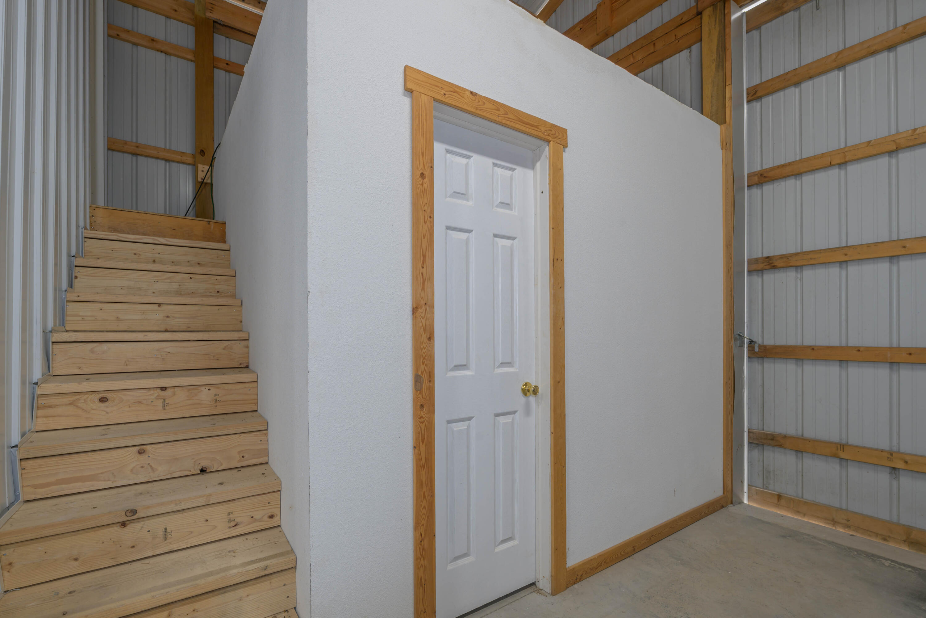 1584 East 517th Road Property Photo 45