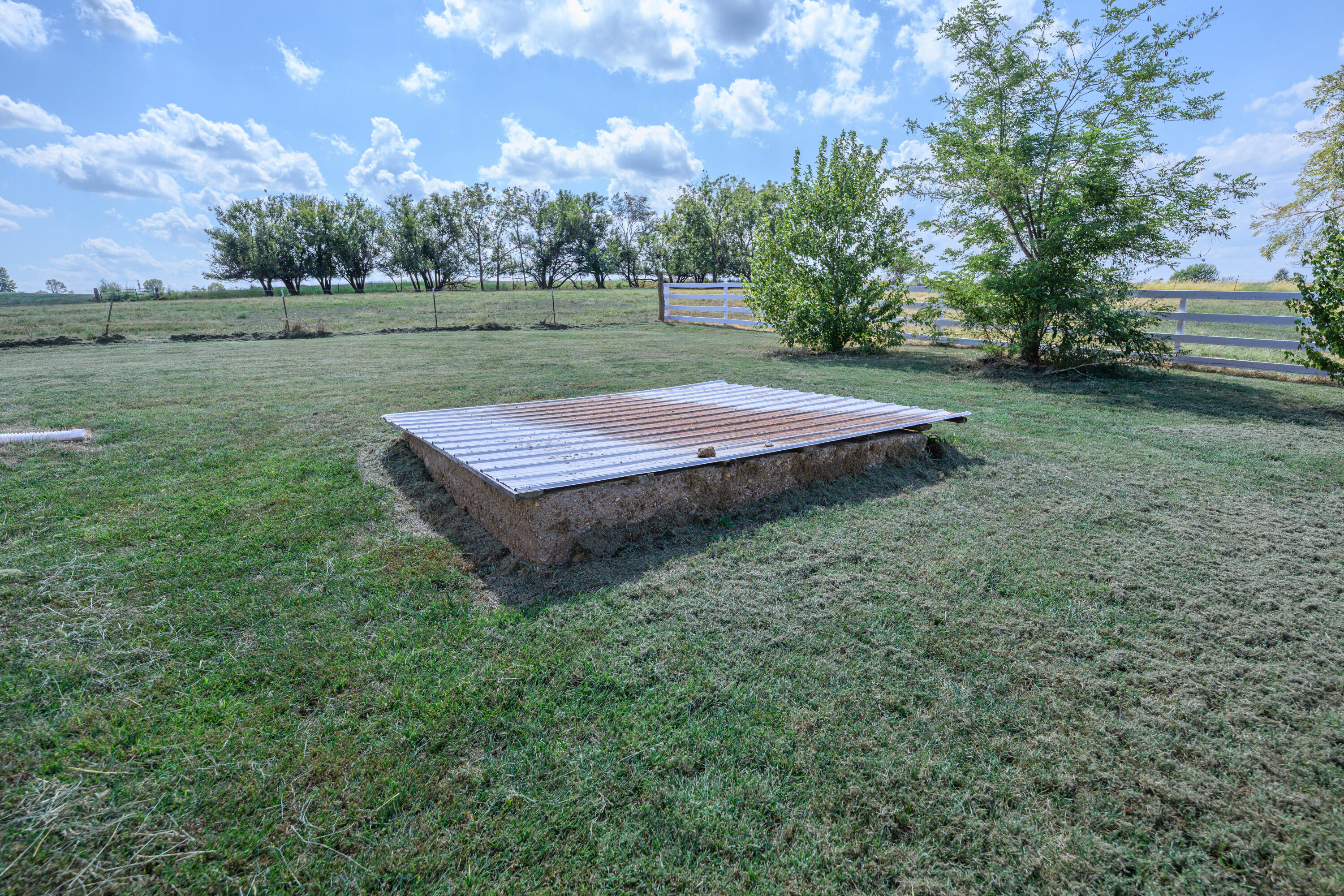 1584 East 517th Road Property Photo 64