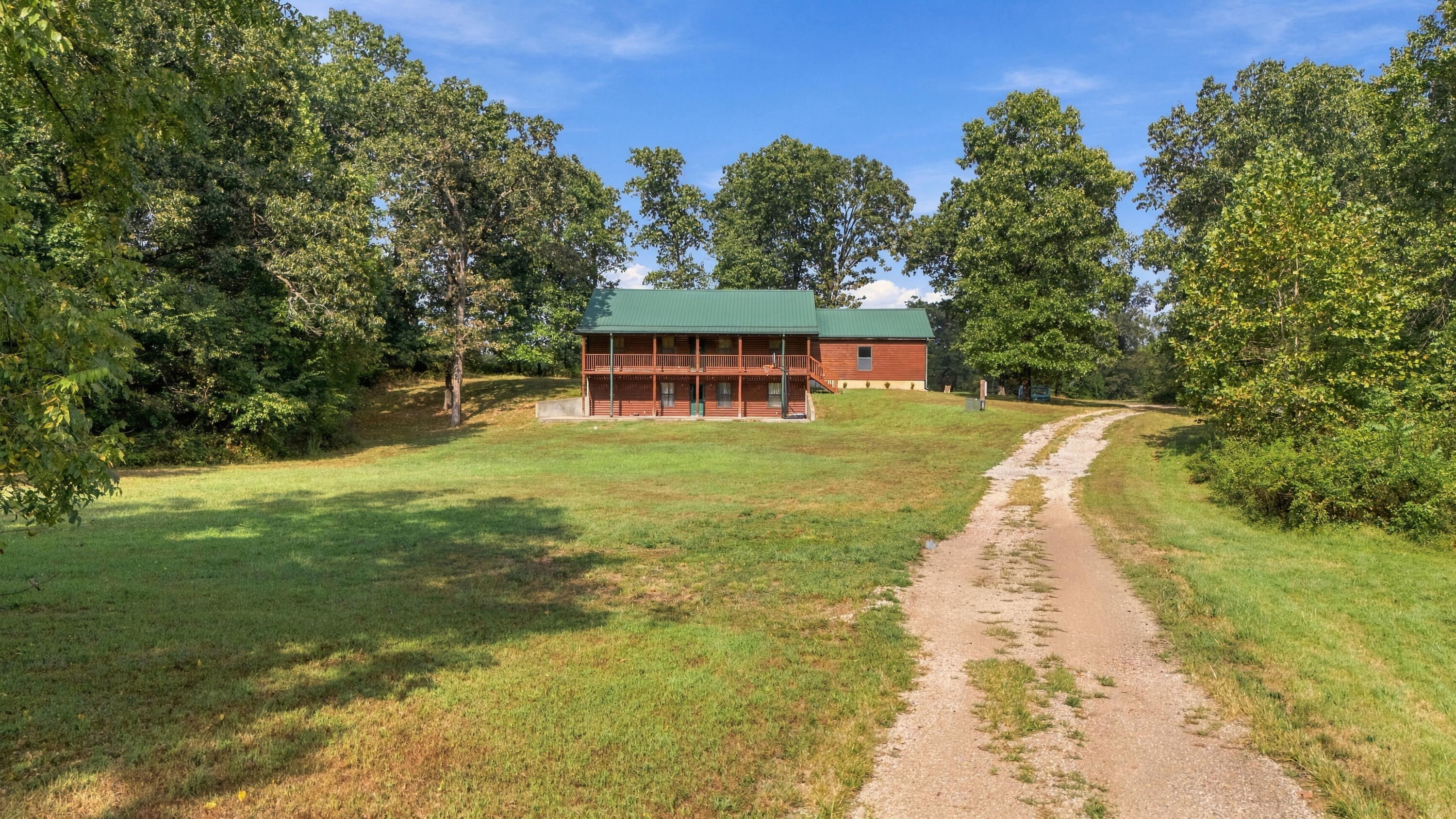 2148 Private Road 2421 Property Photo 3