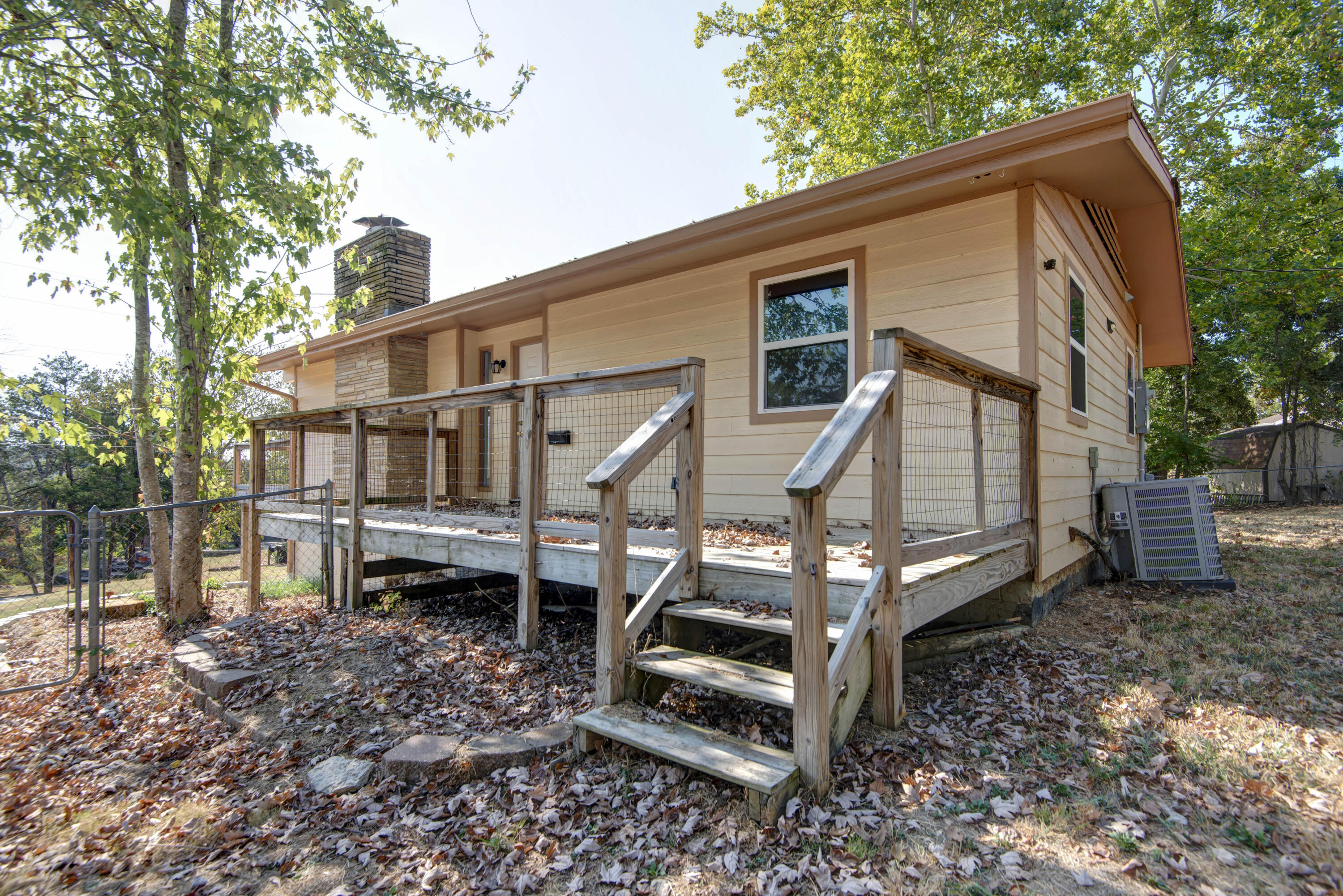 94 Lakeshore Drive Property Photo 4