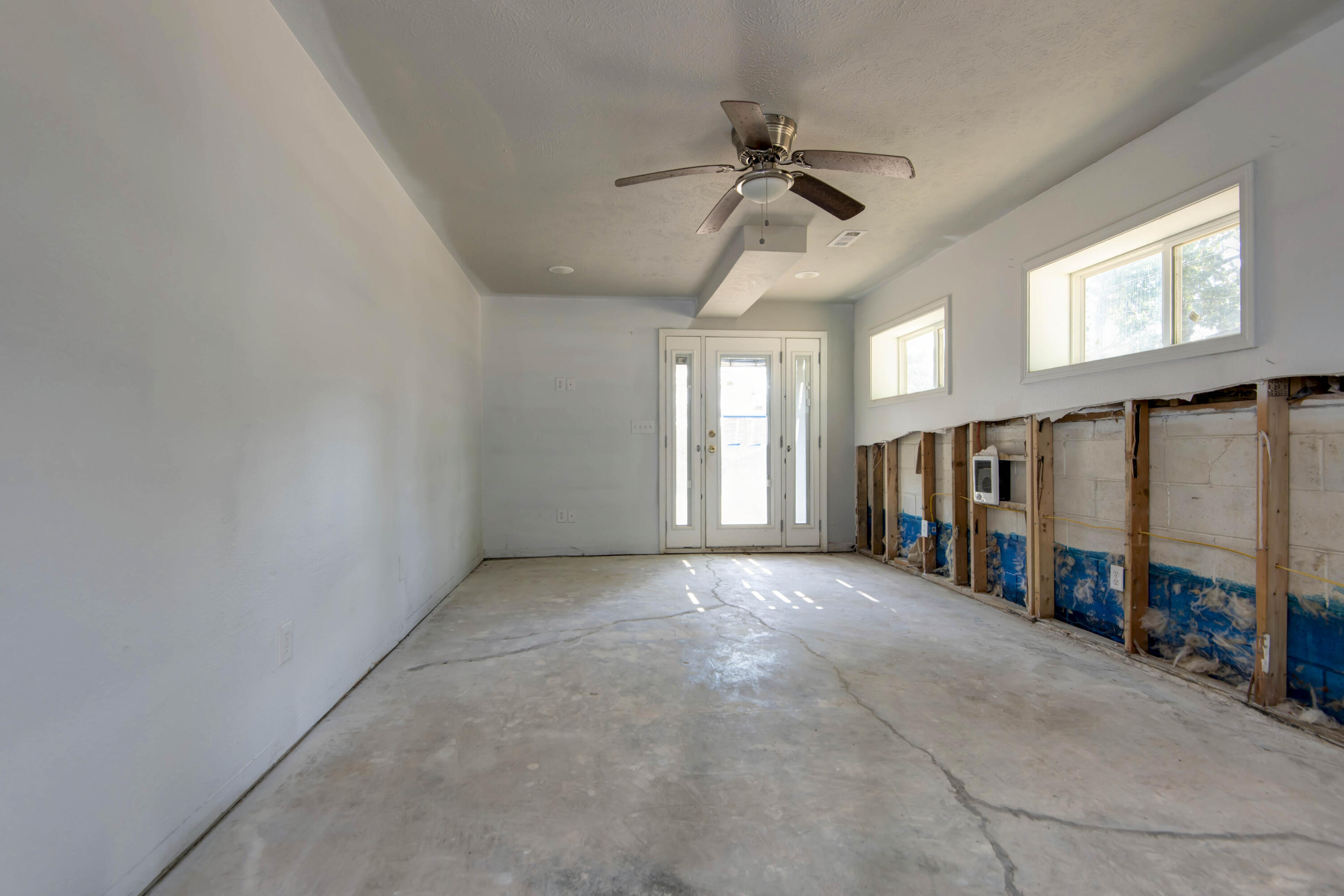 94 Lakeshore Drive Property Photo 18