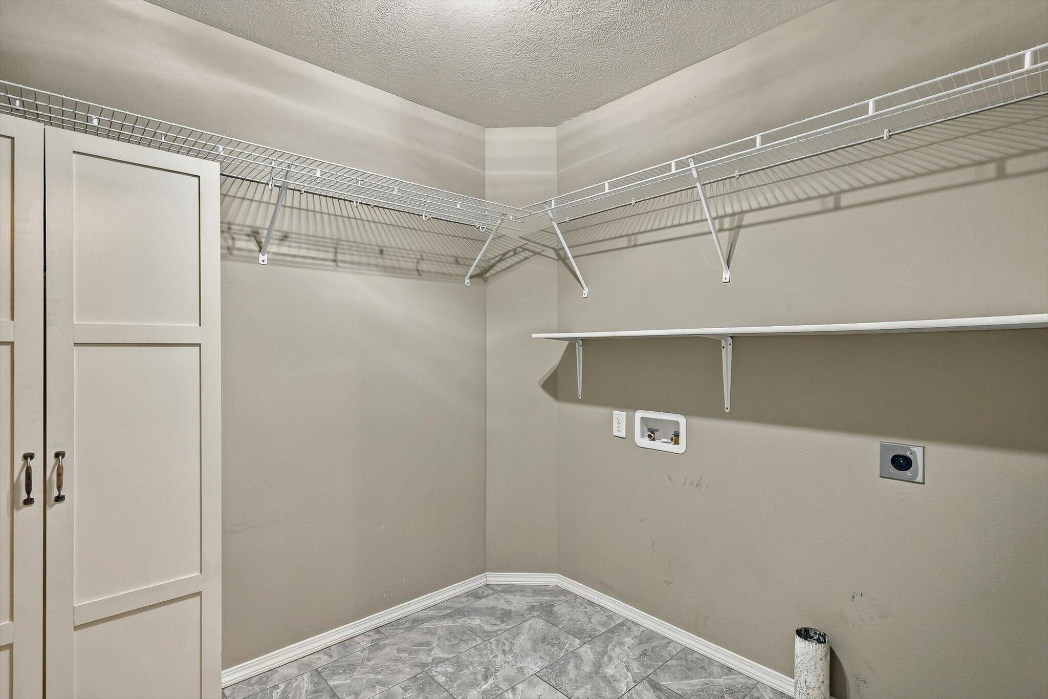 571 West Grace Street Property Photo 21