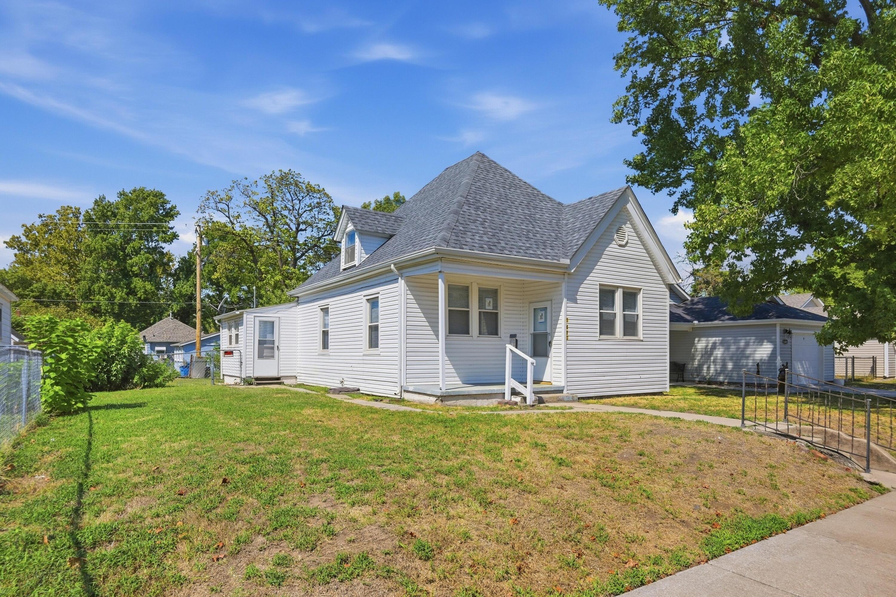 1410 South Byers Avenue Property Photo 1