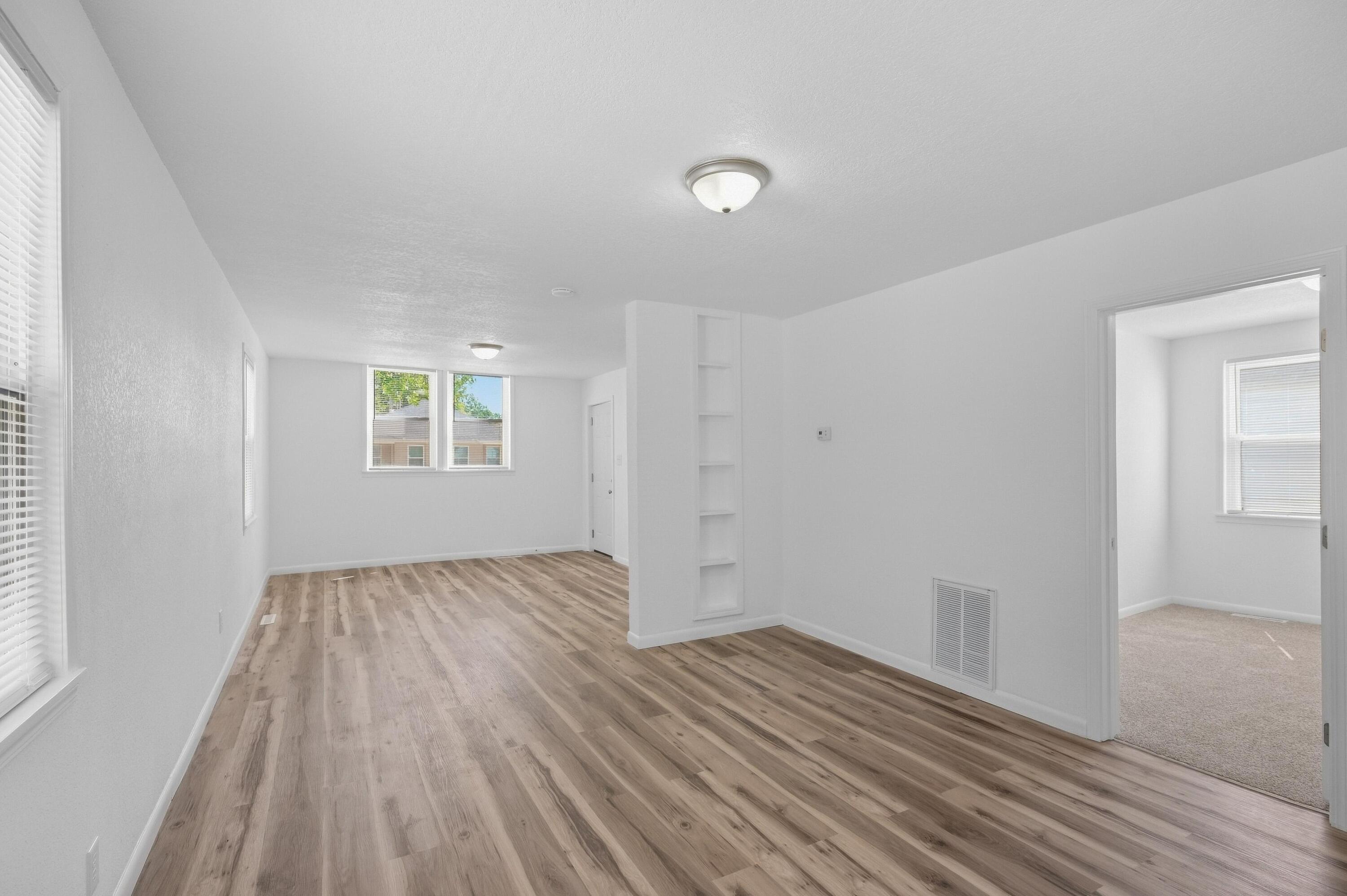 1410 South Byers Avenue Property Photo 7
