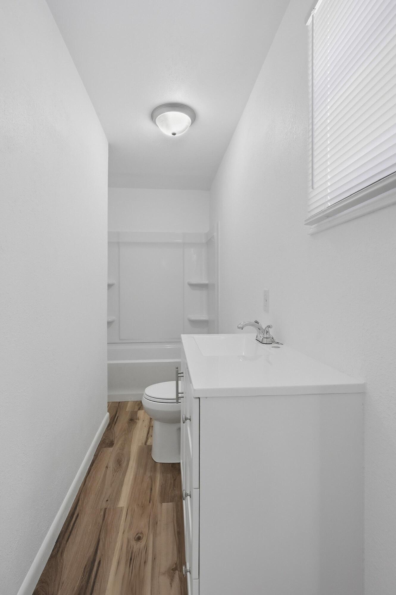 1410 South Byers Avenue Property Photo 12