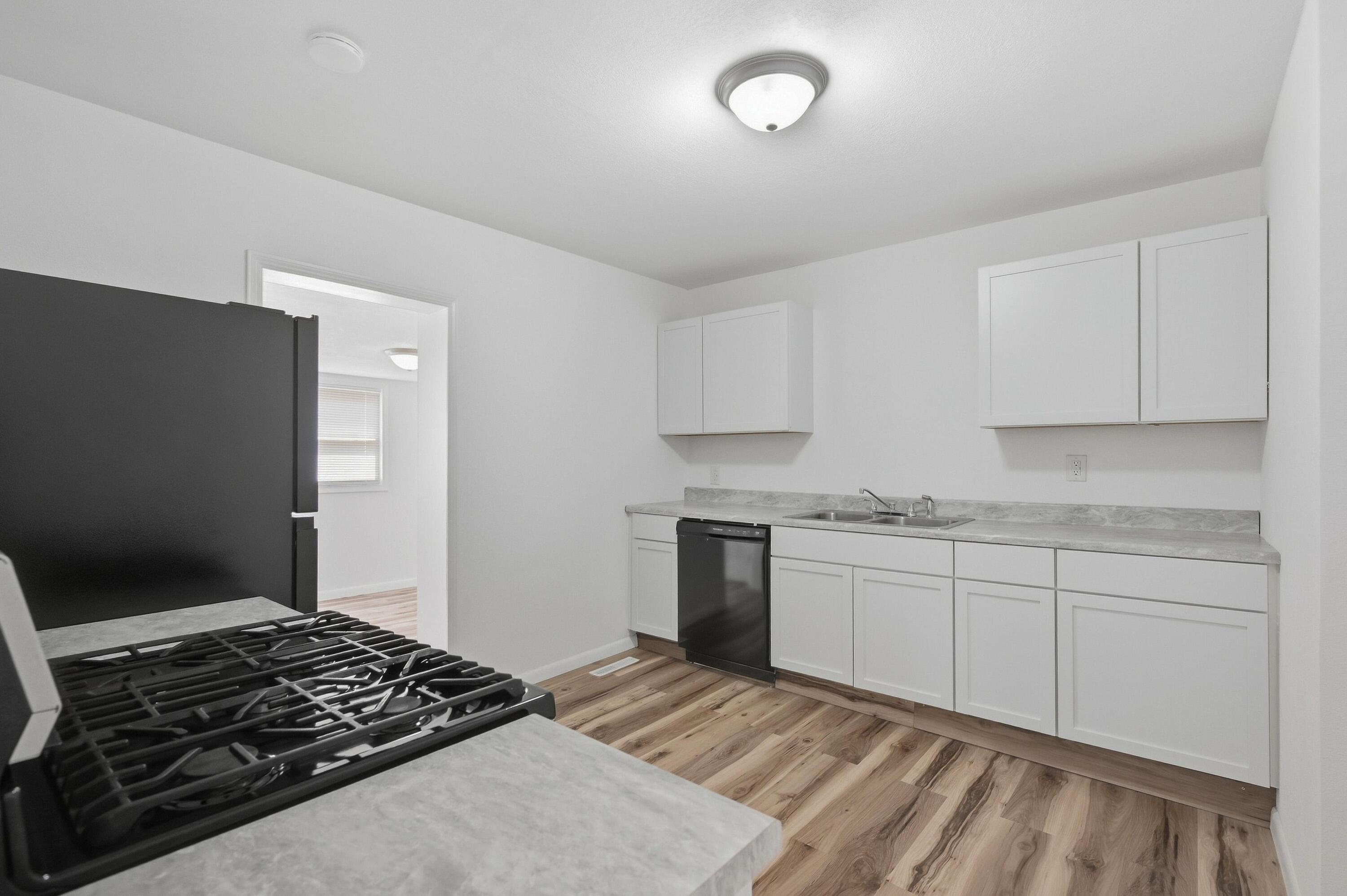 1410 South Byers Avenue Property Photo 15