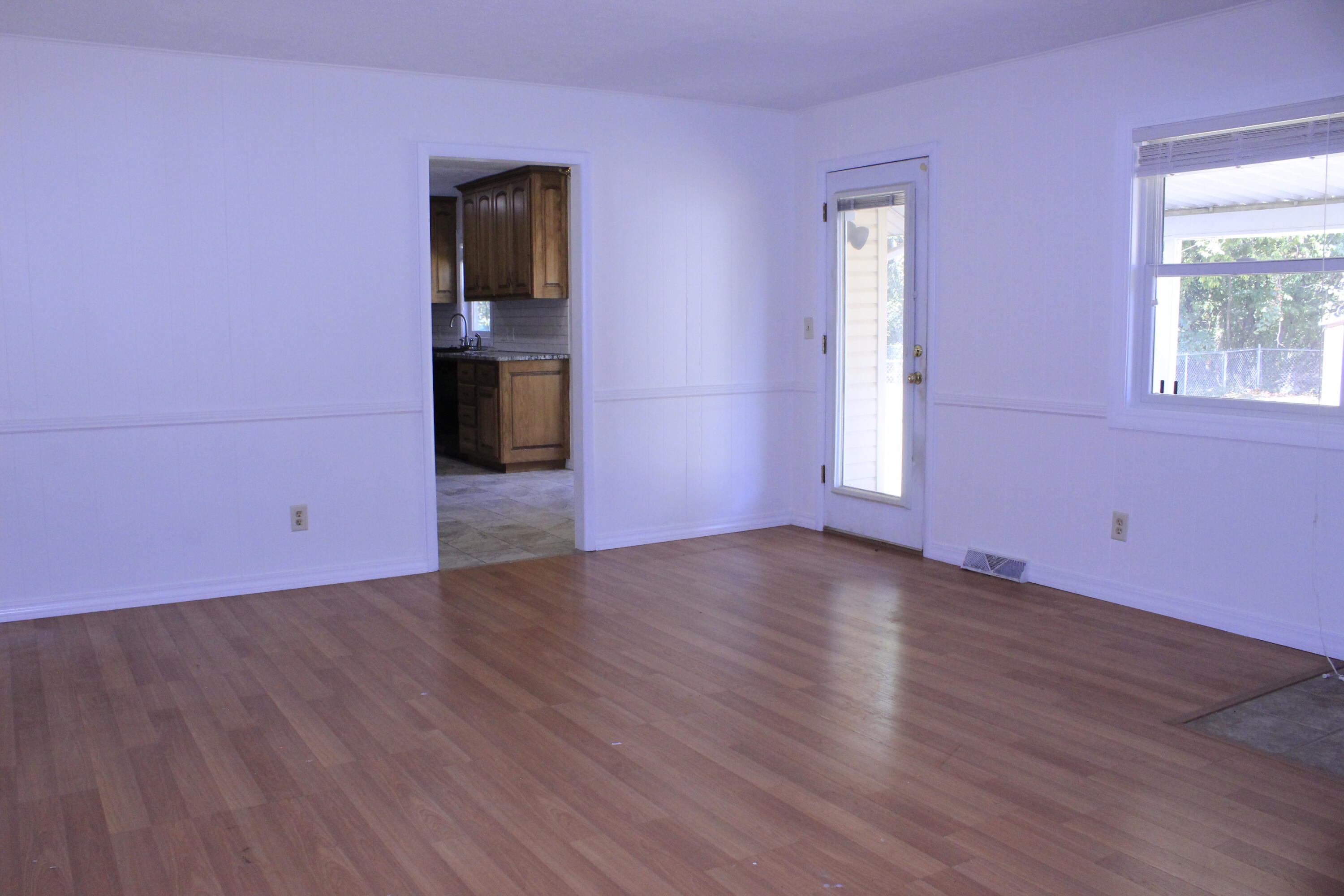 1054 South Peach Tree Avenue Property Photo 15