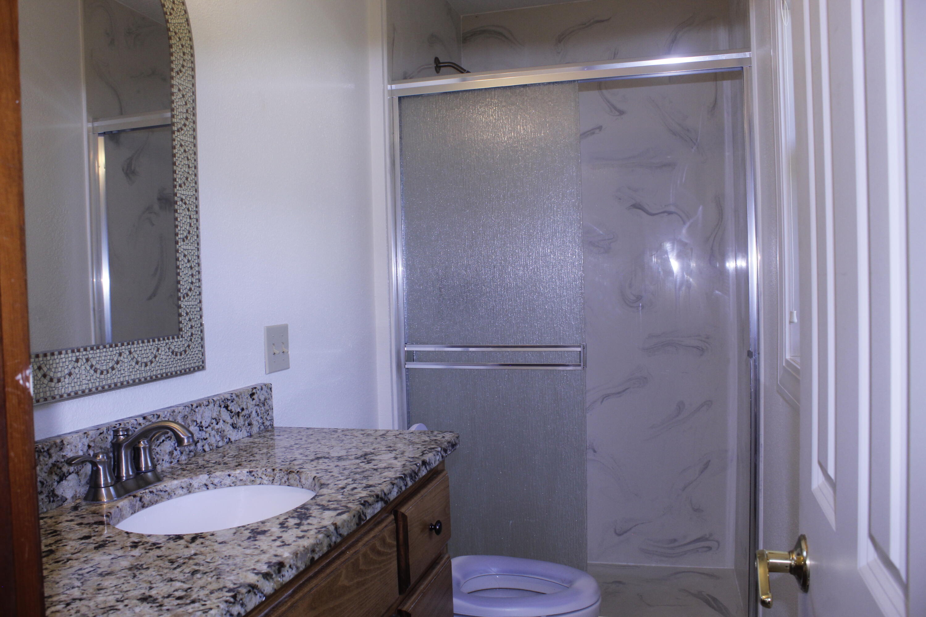 1054 South Peach Tree Avenue Property Photo 25