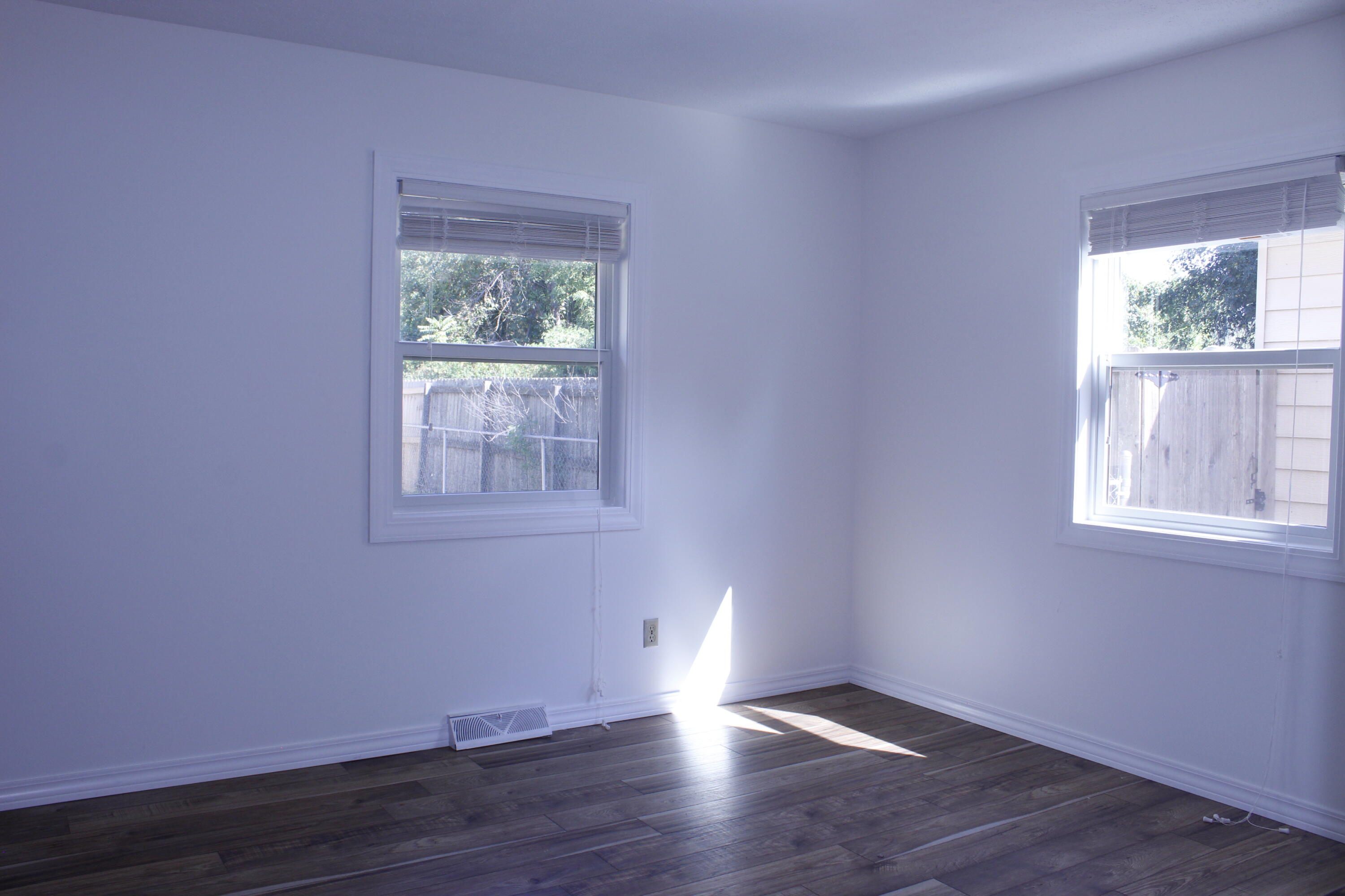 1054 South Peach Tree Avenue Property Photo 27