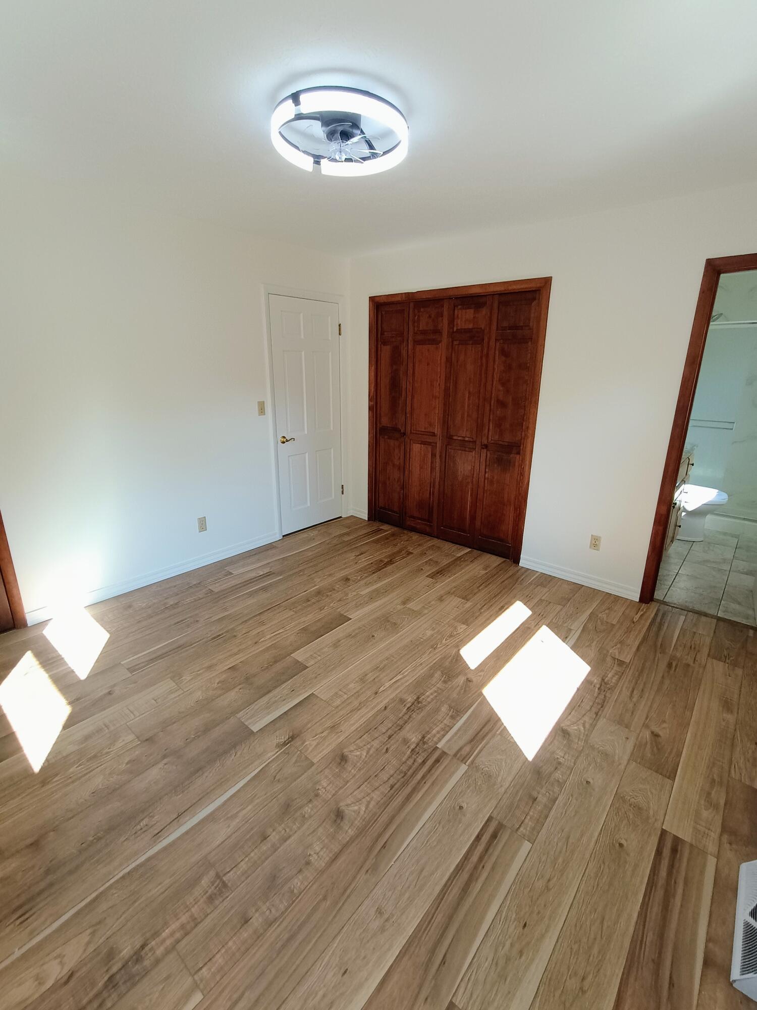 1054 South Peach Tree Avenue Property Photo 37