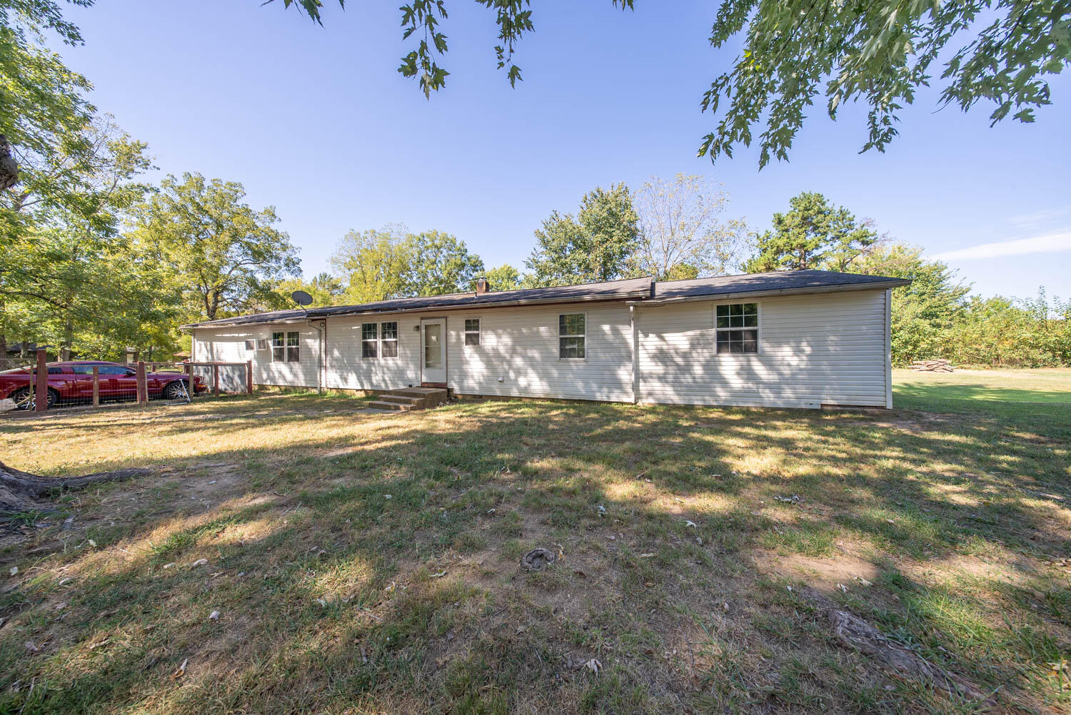 7777 Jayson Street Property Photo 3